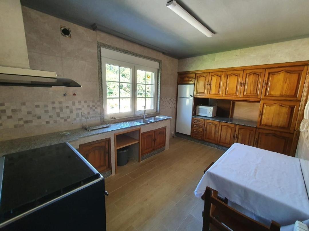 Three-Bedroom House photo 2