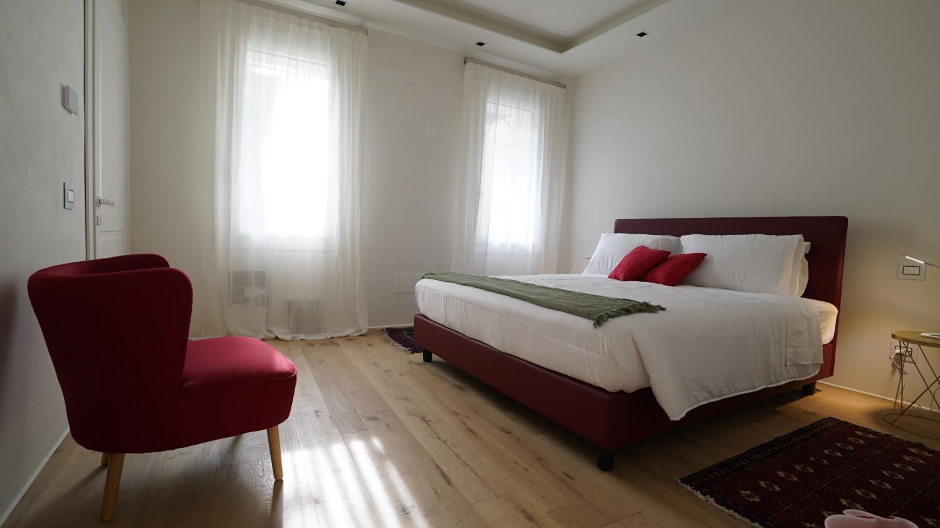 Superior One-Bedroom Apartment with Balcony photo 1