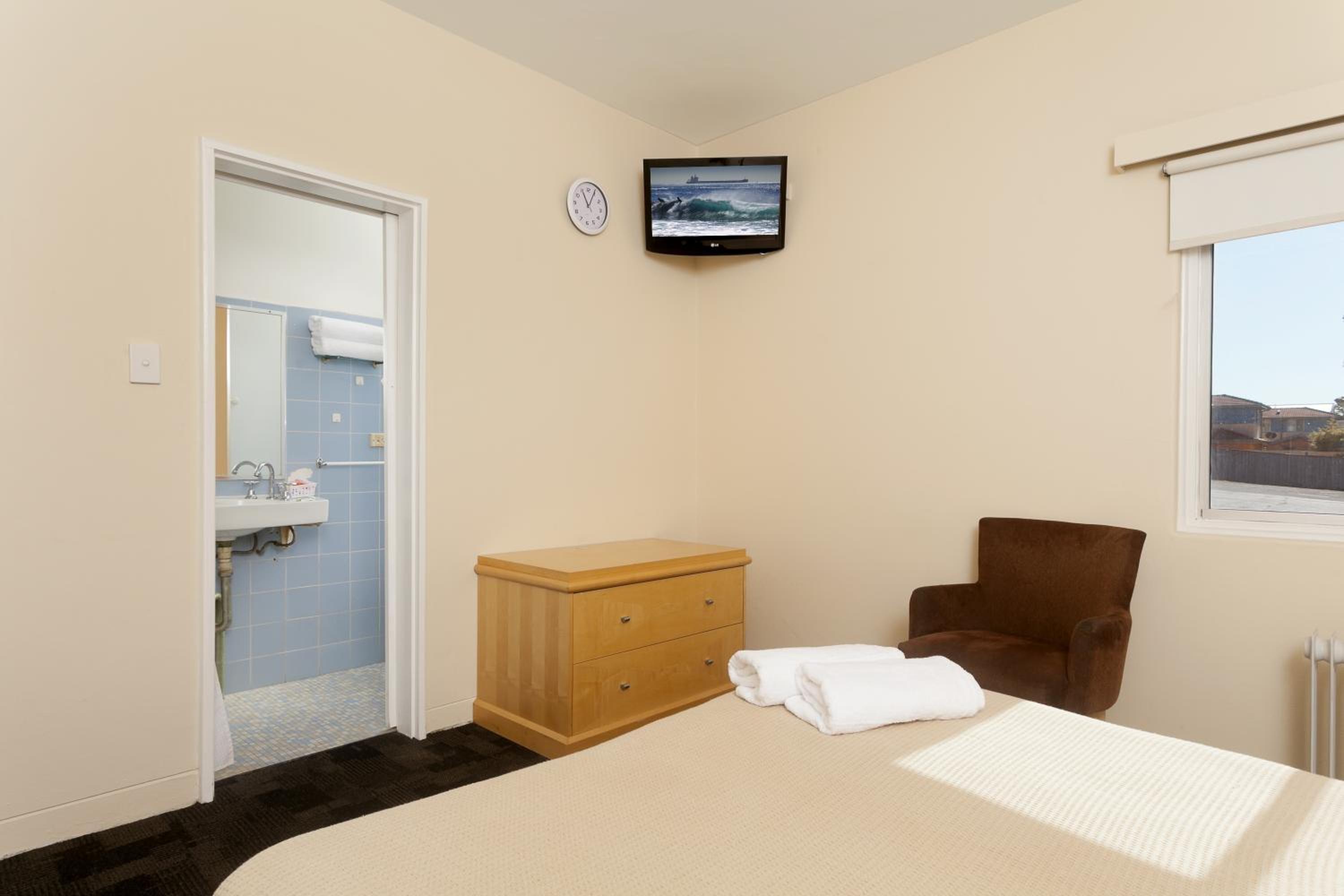 Double Room with Private Bathroom photo 2