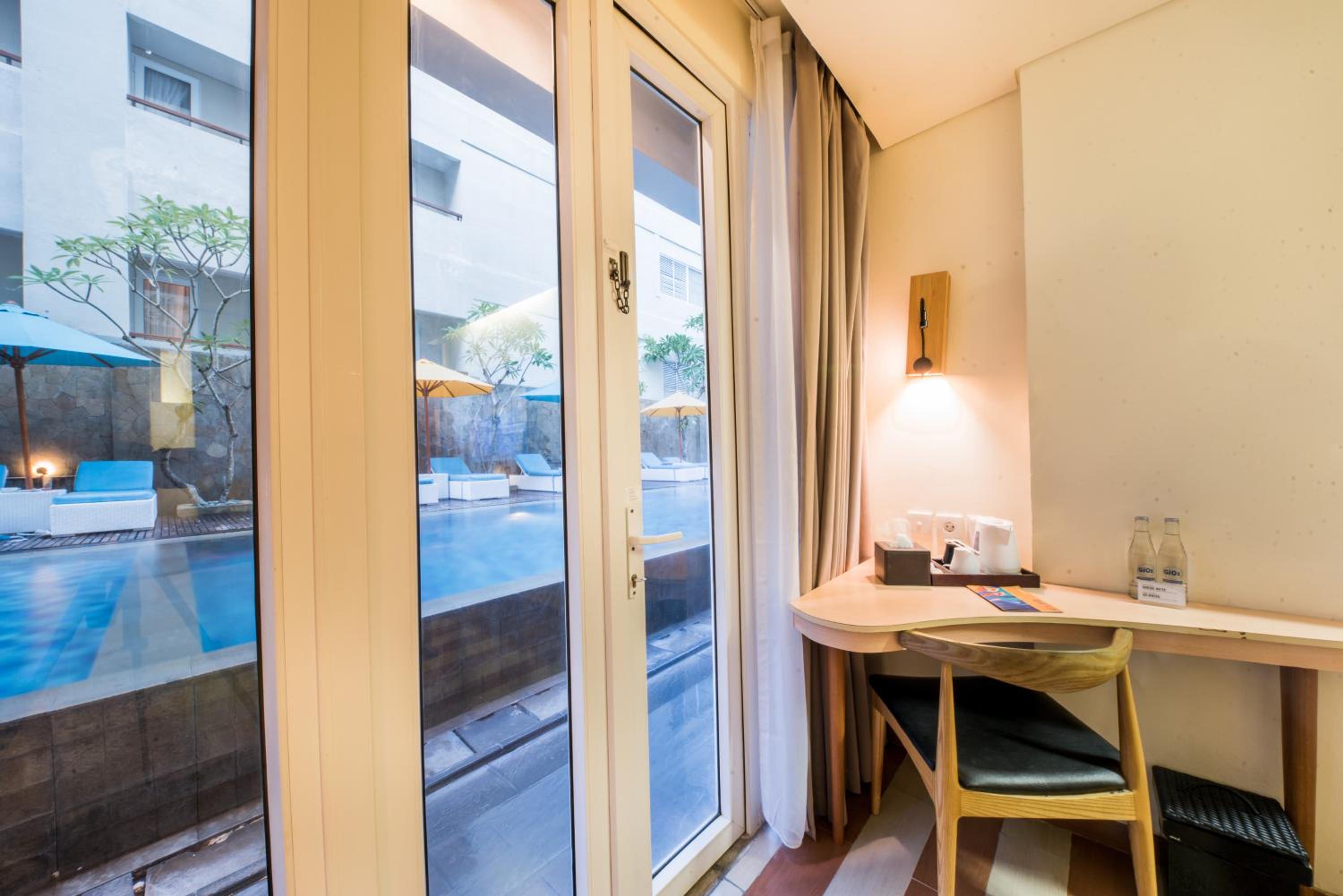 Deluxe Double or Twin Room with Pool Access - Photo 5