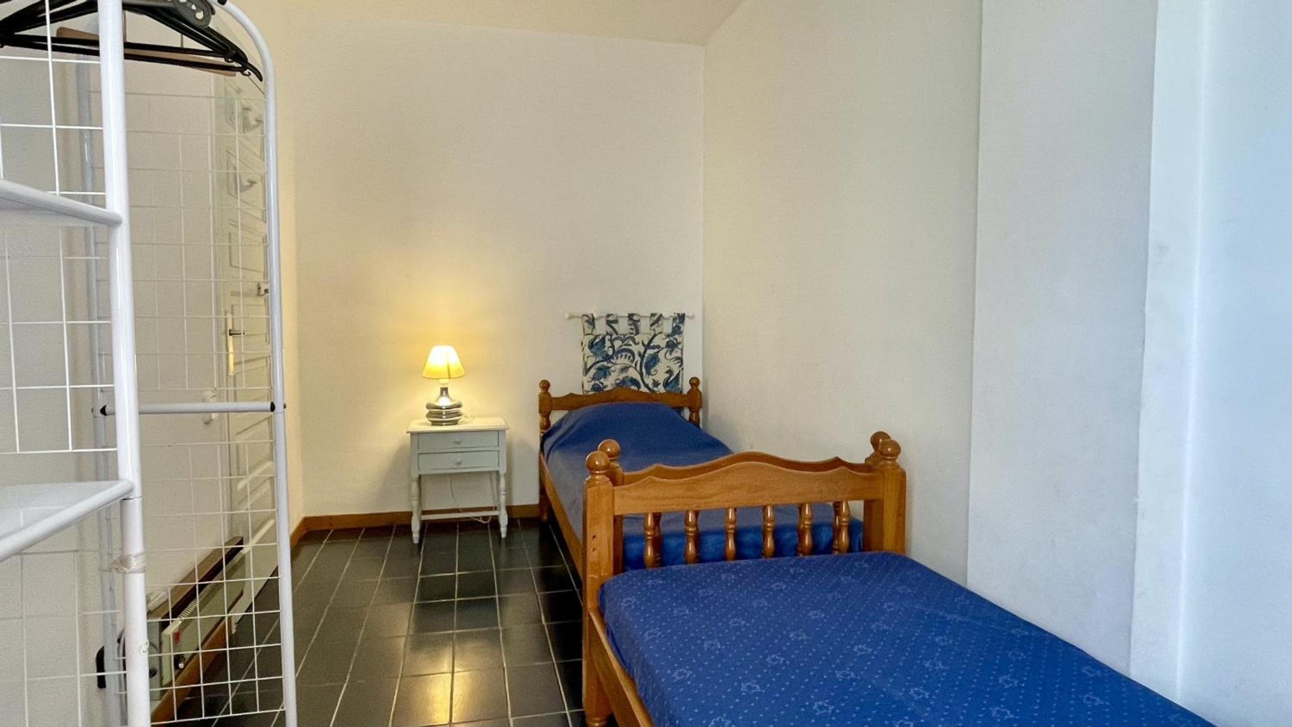 Apartamento de tres habitaciones con vista al mar