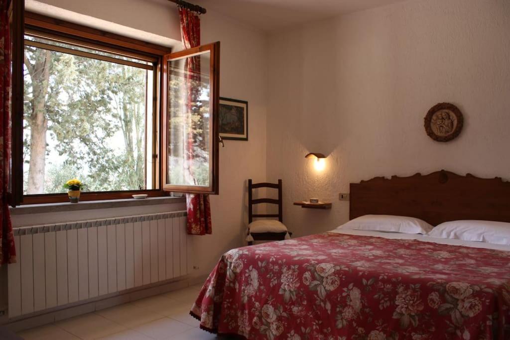 Deluxe Double Room (2 Adults + 1 Child) photo 1