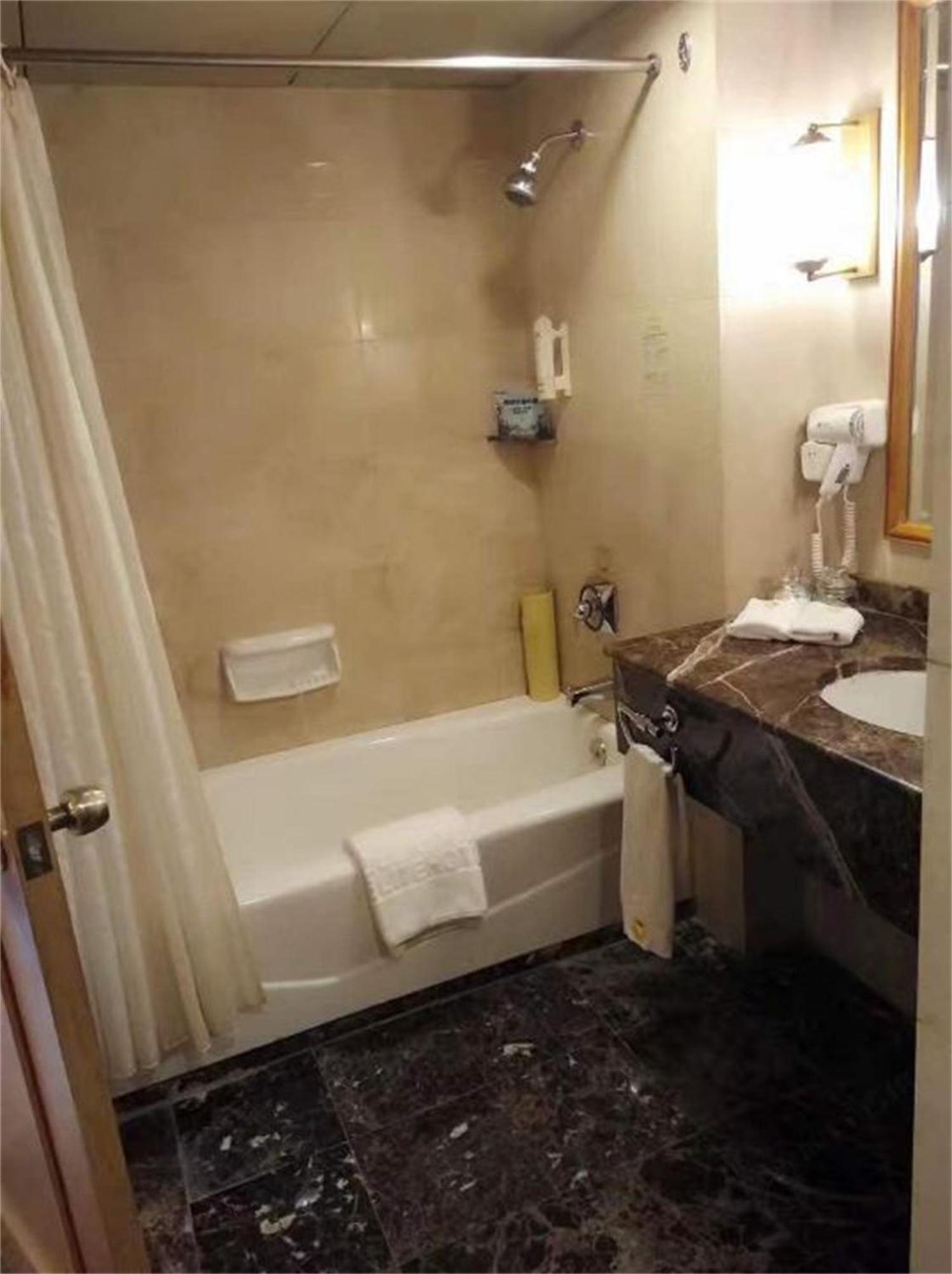 Business Double Room with City View photo 3