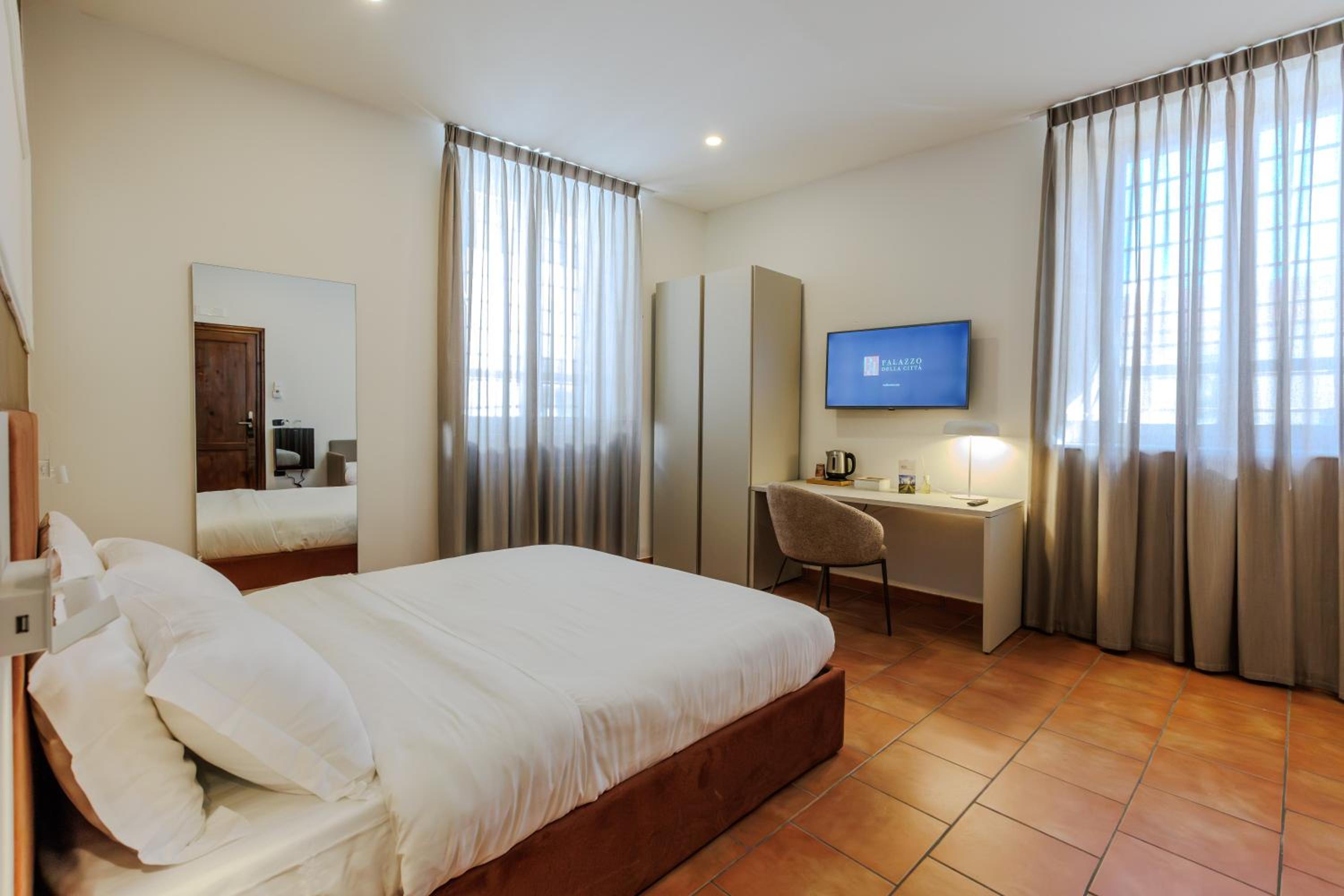 Standard Triple Room - Photo 2