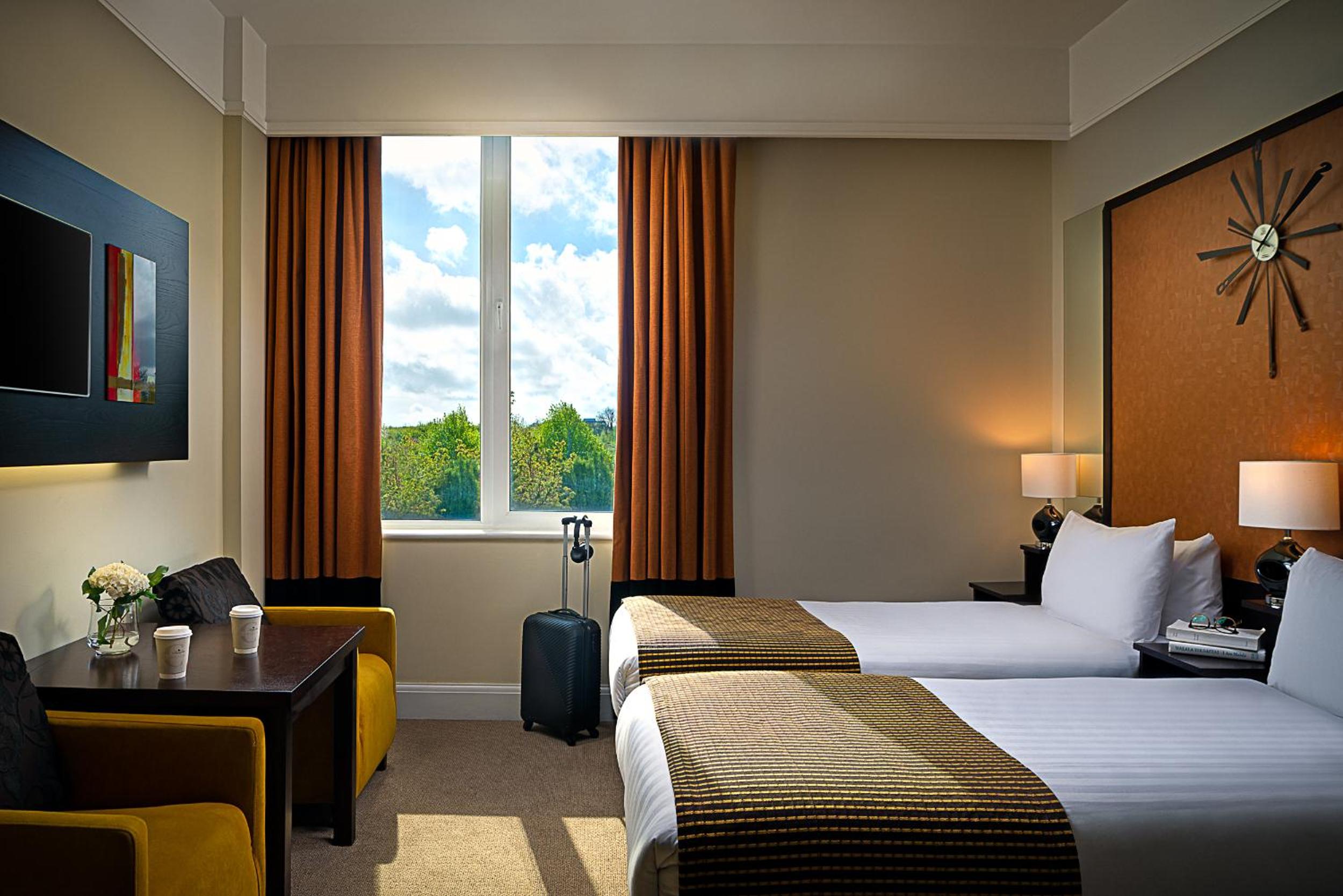 Superior Twin Room - Photo 4