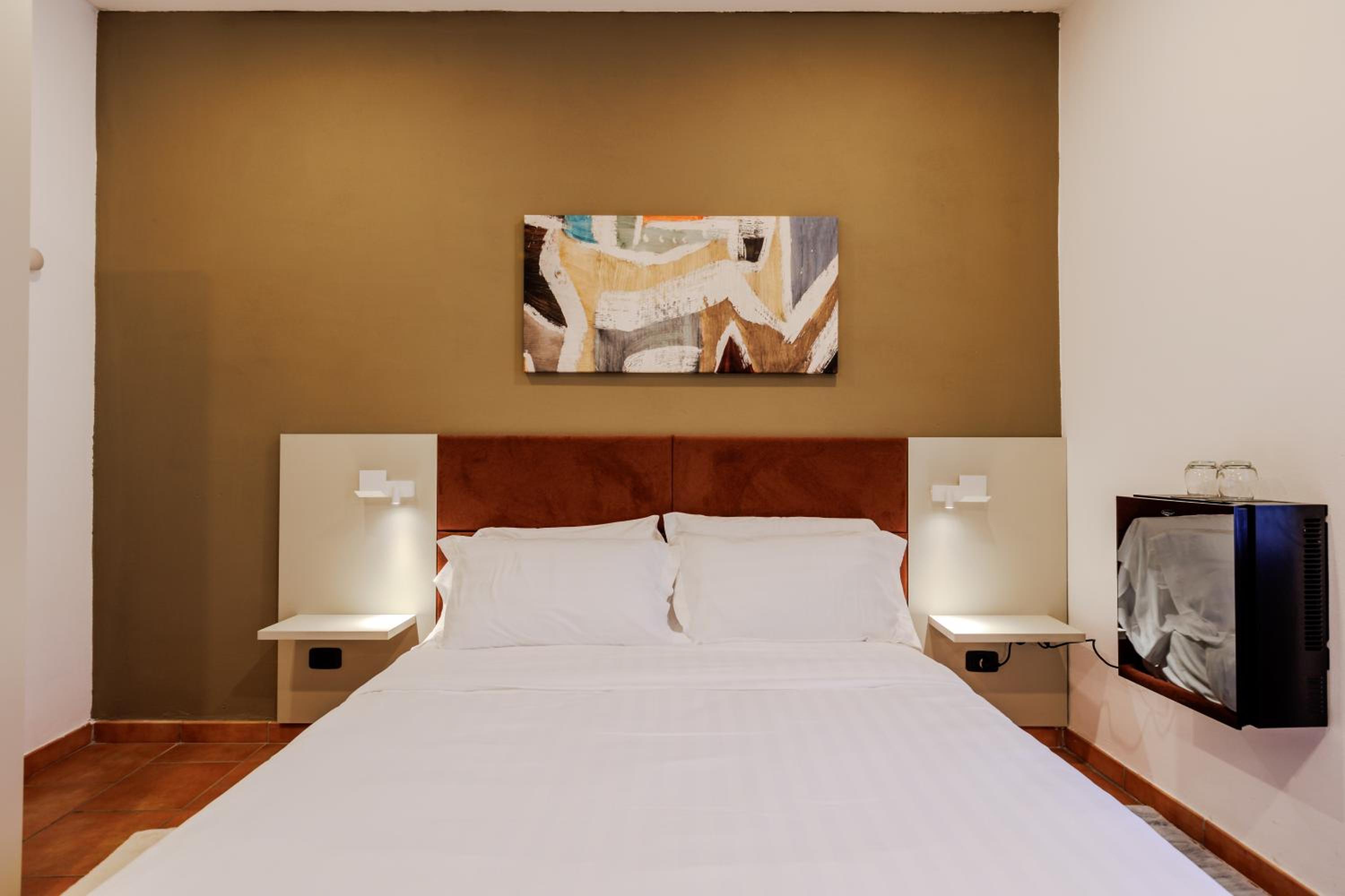Standard Double Room - Photo 2