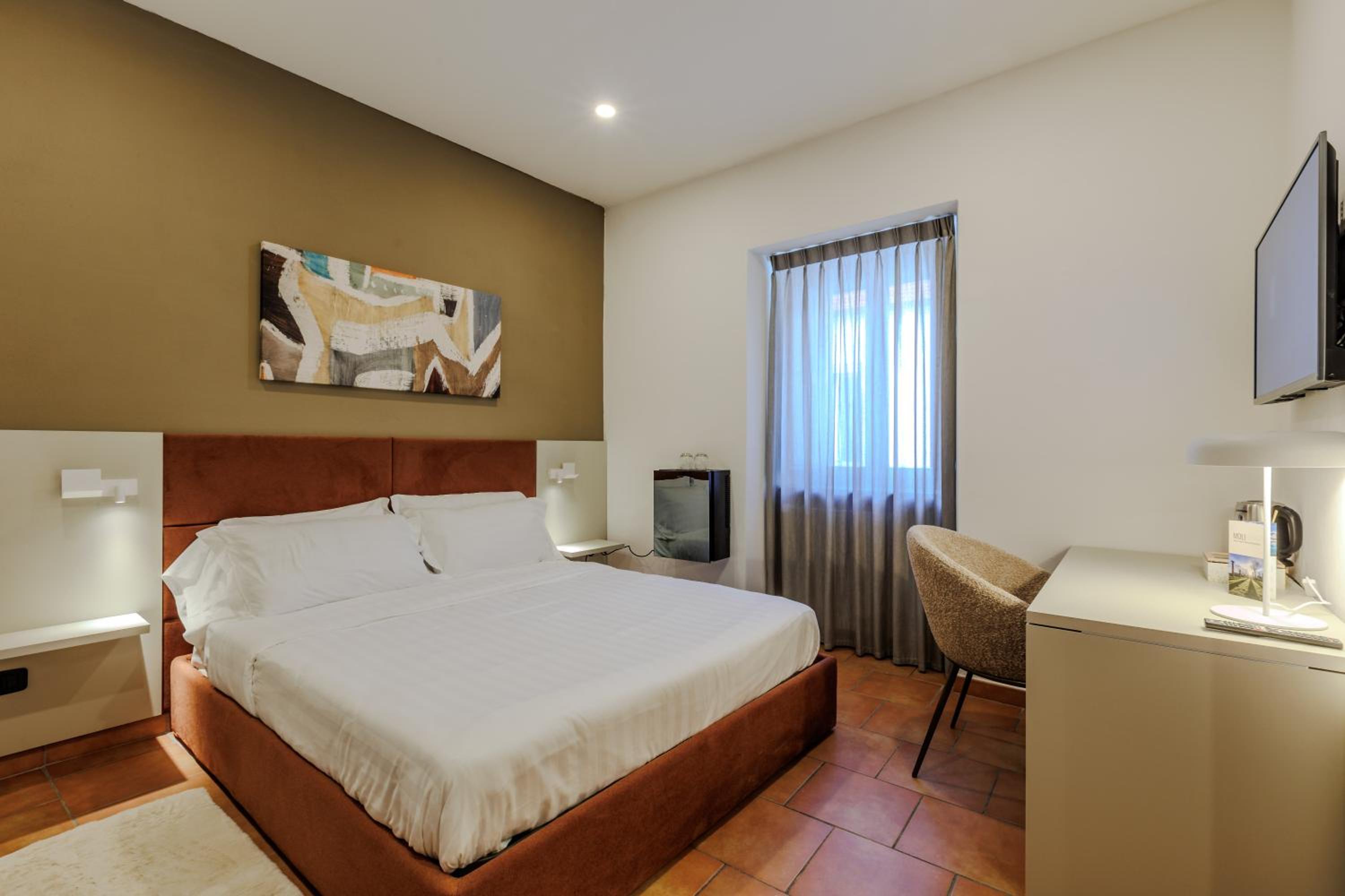 Standard Double Room - Photo 5