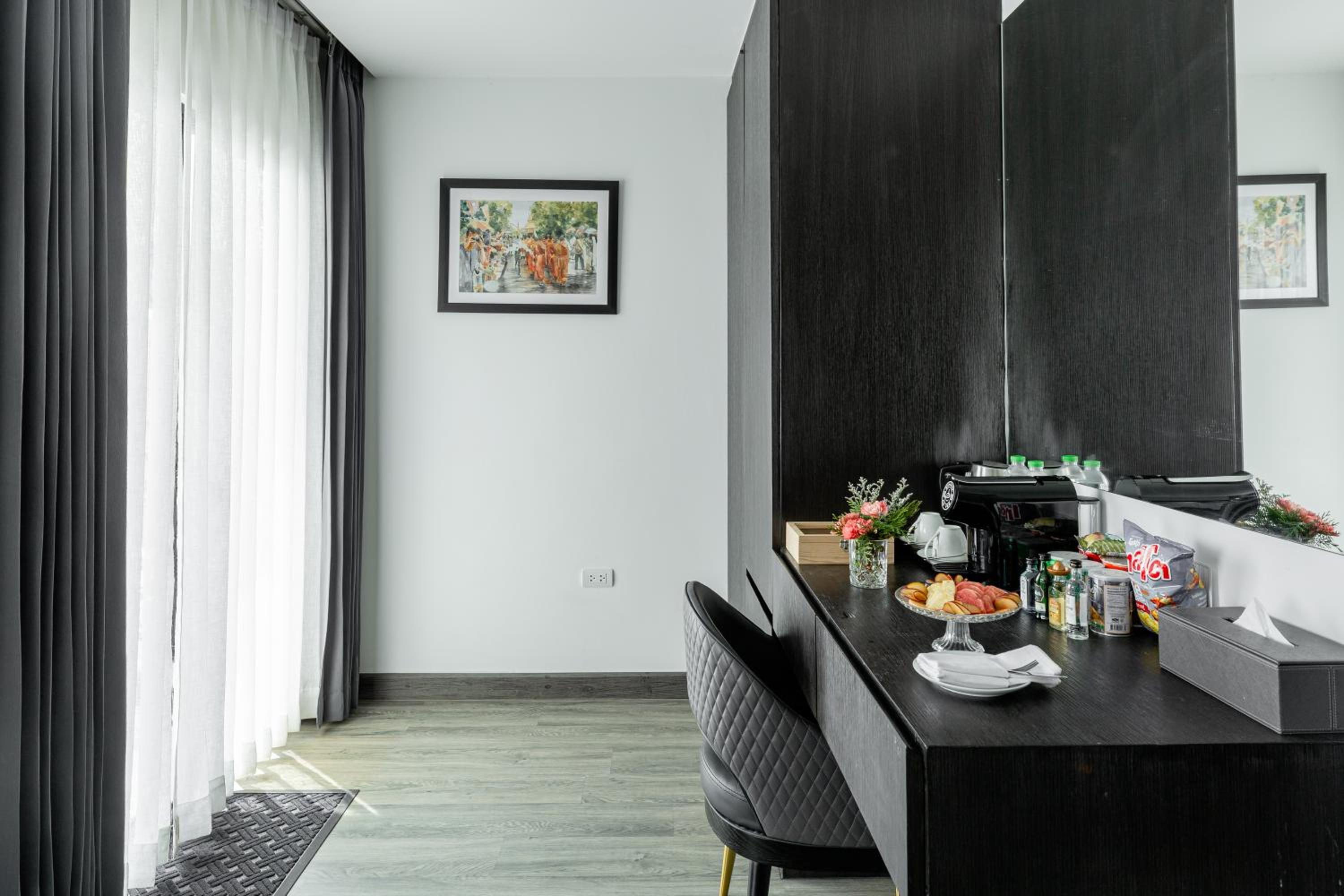 Executive King Room with River View - Non-Smoking - Photo 16