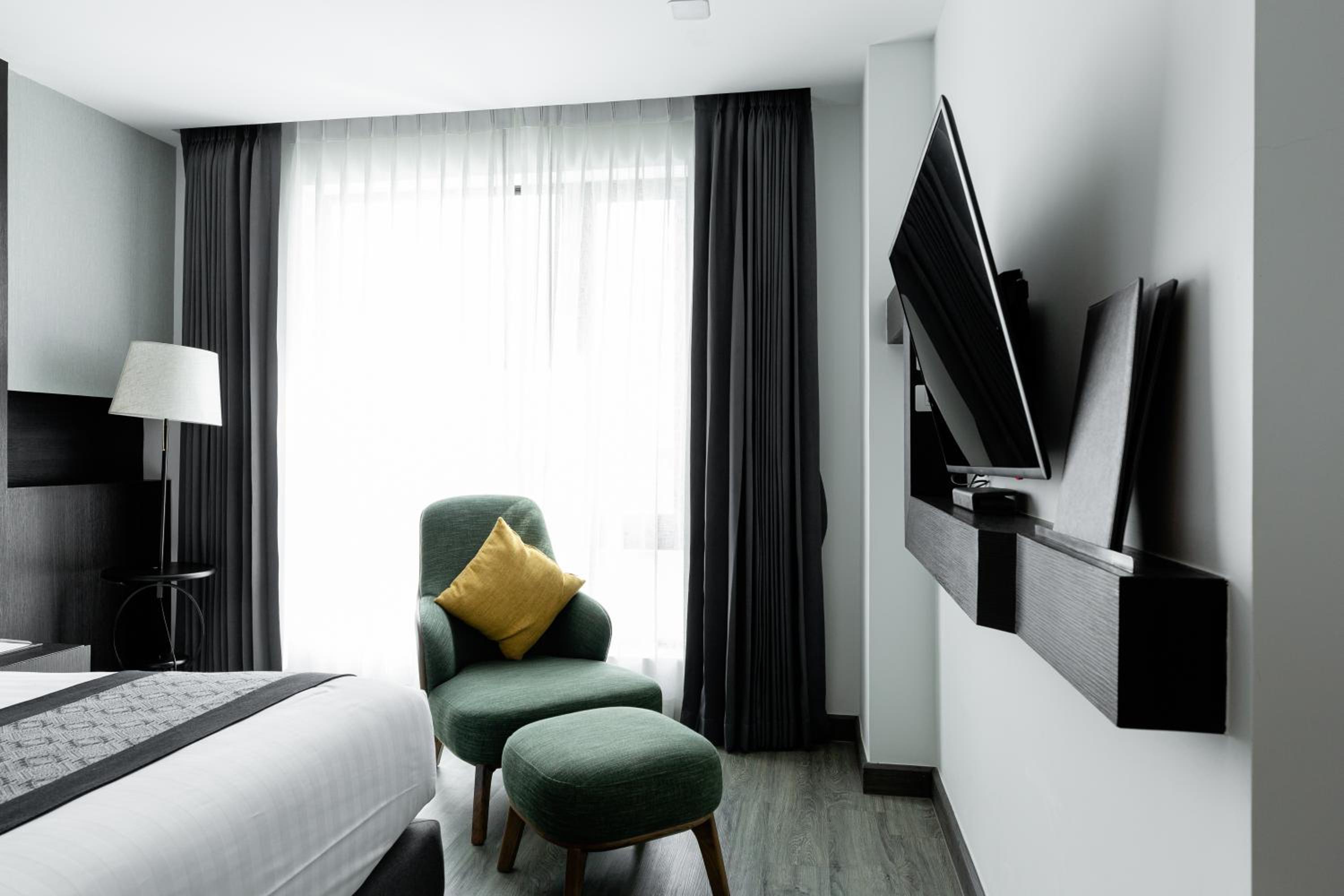 Executive King Room with River View - Non-Smoking - Photo 15