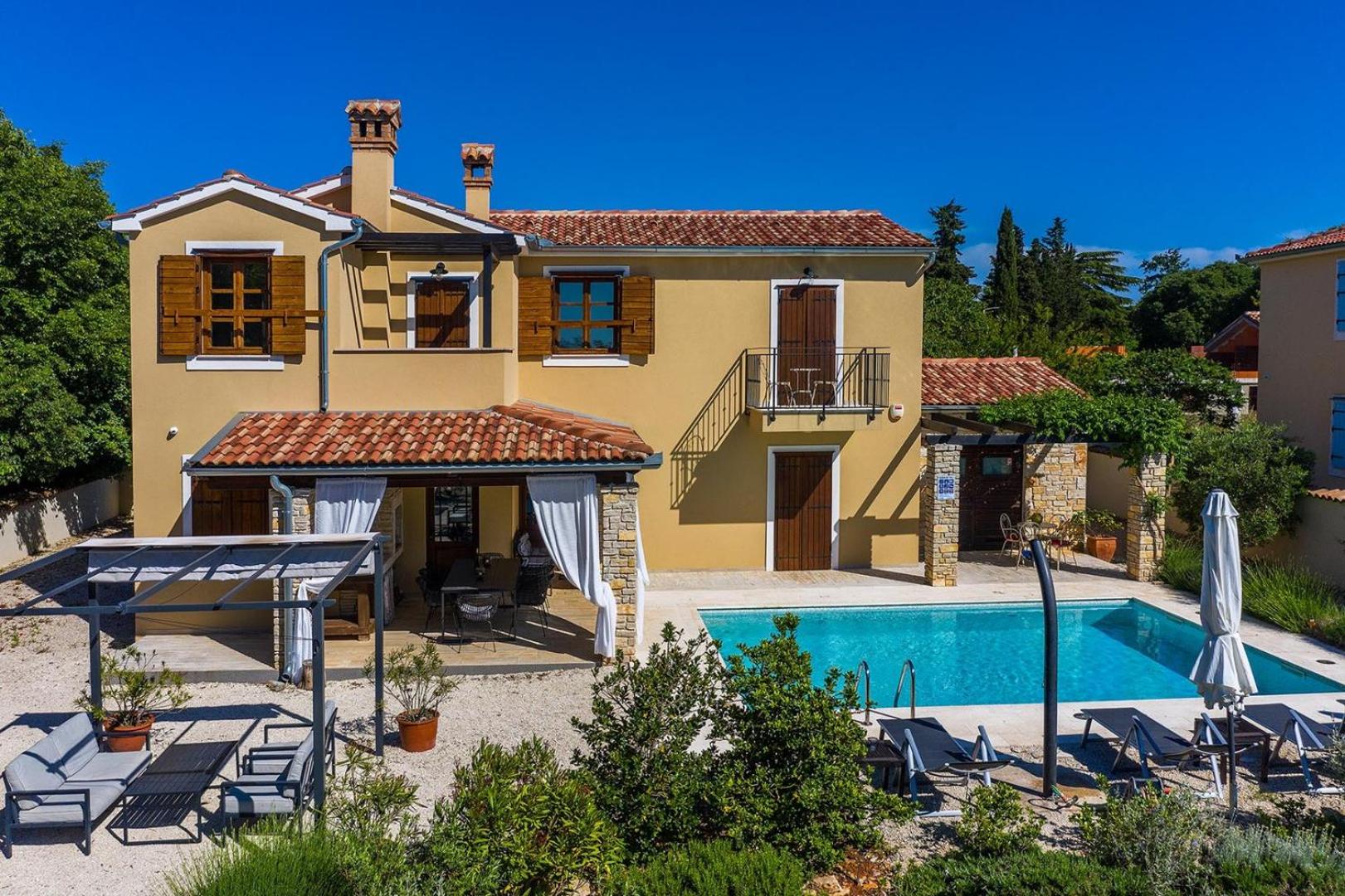 Villa With Private Pool photo 2