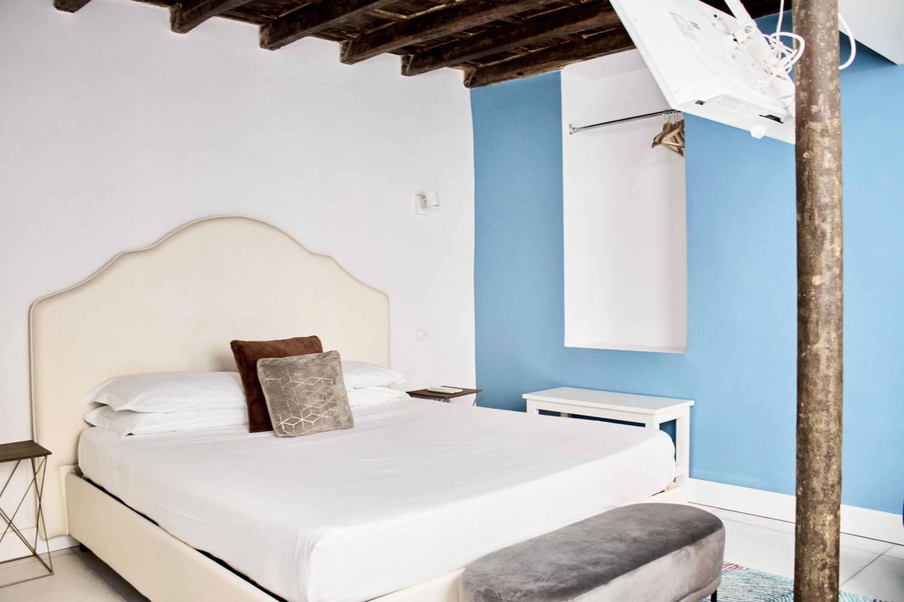 Deluxe Double or Twin Room photo 2