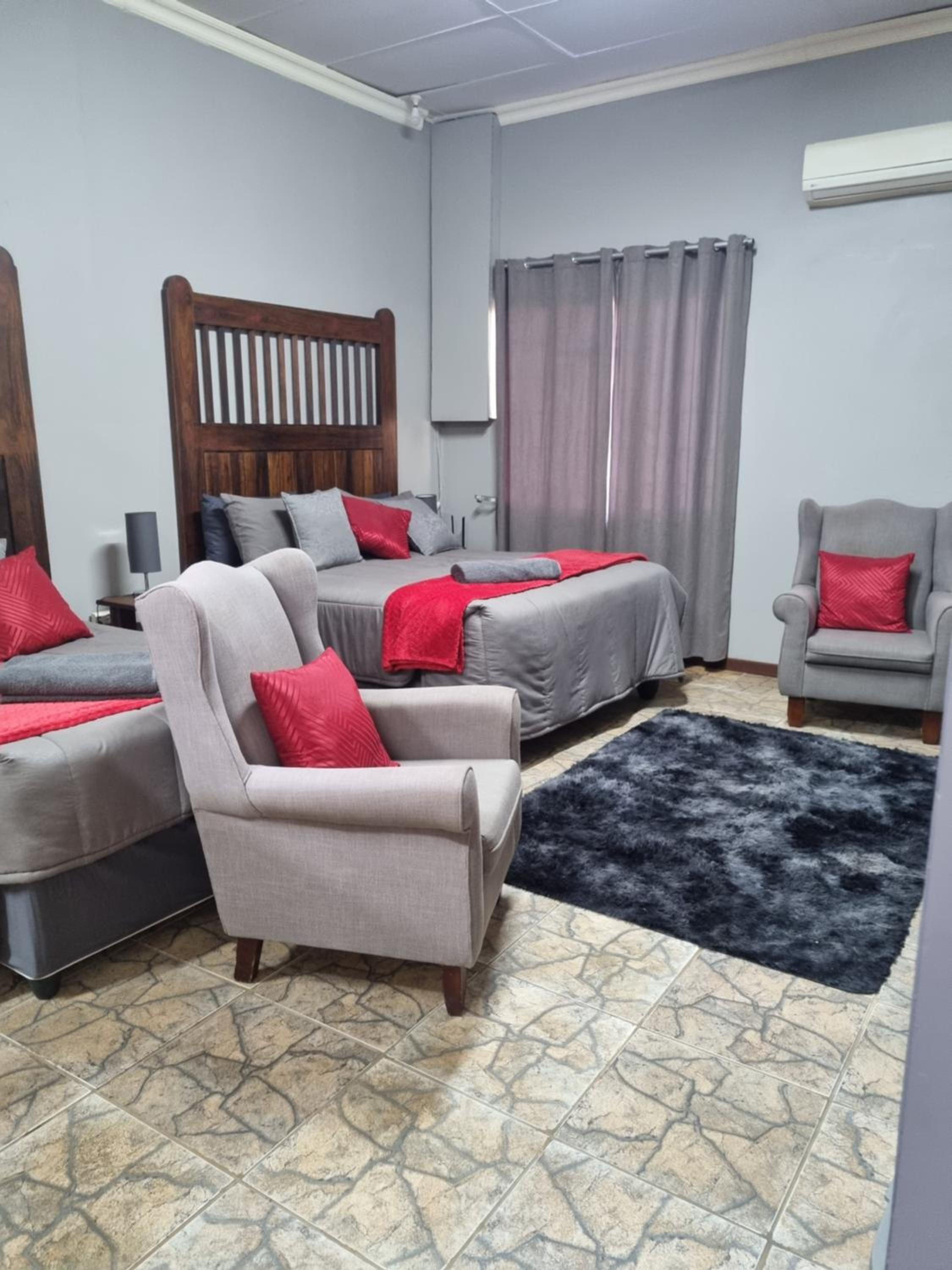 Suite photo 1