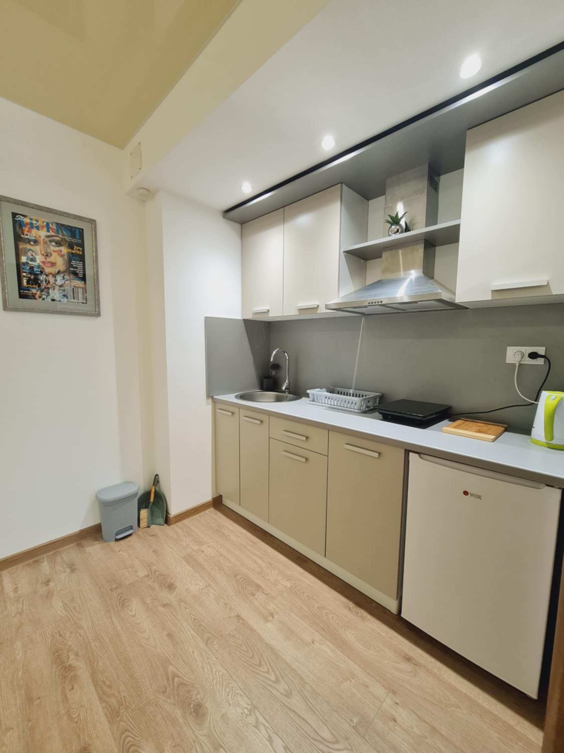 One-Bedroom Apartment - Non-Smoking photo 2