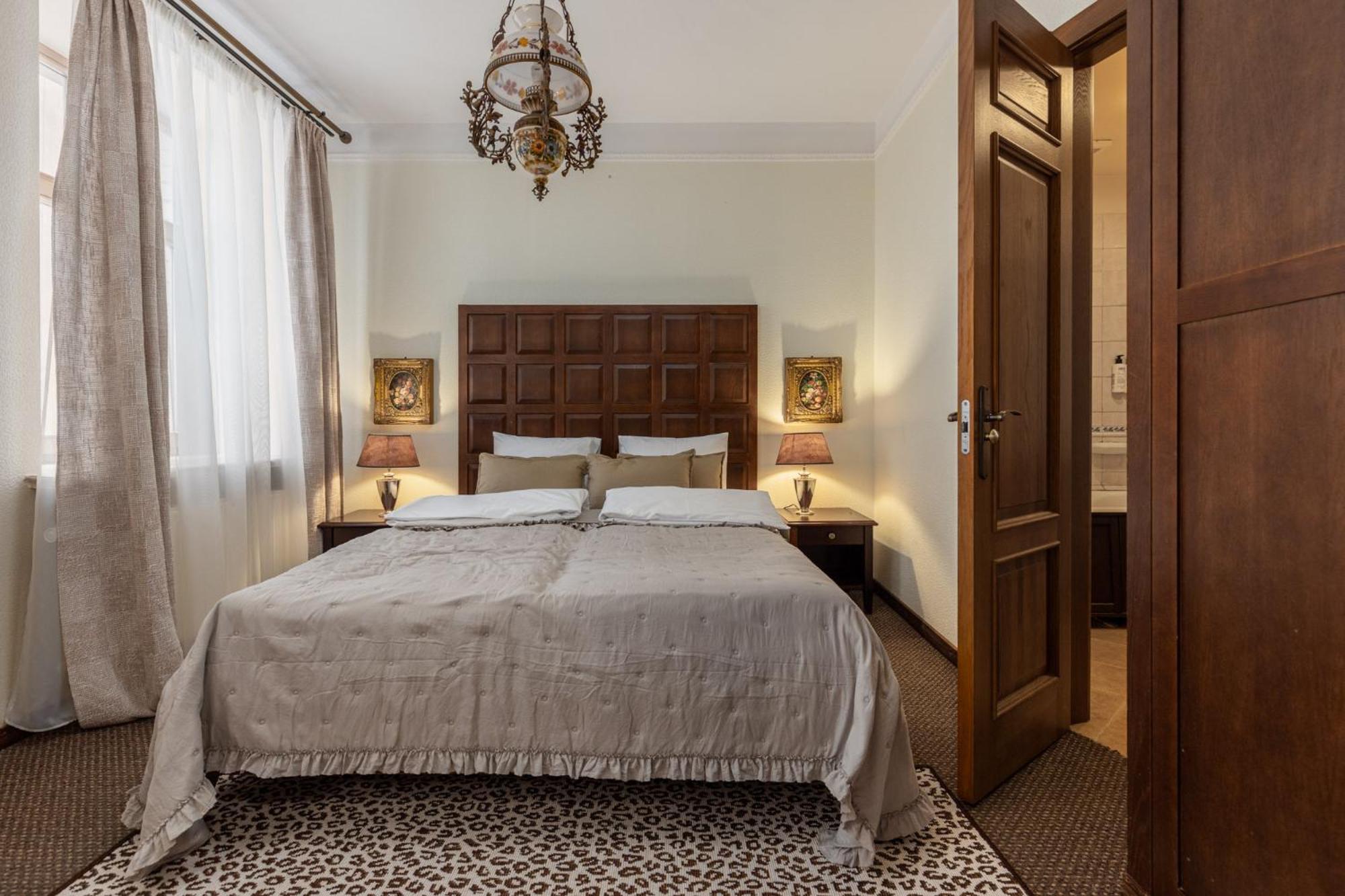 Queen Room - Photo 3