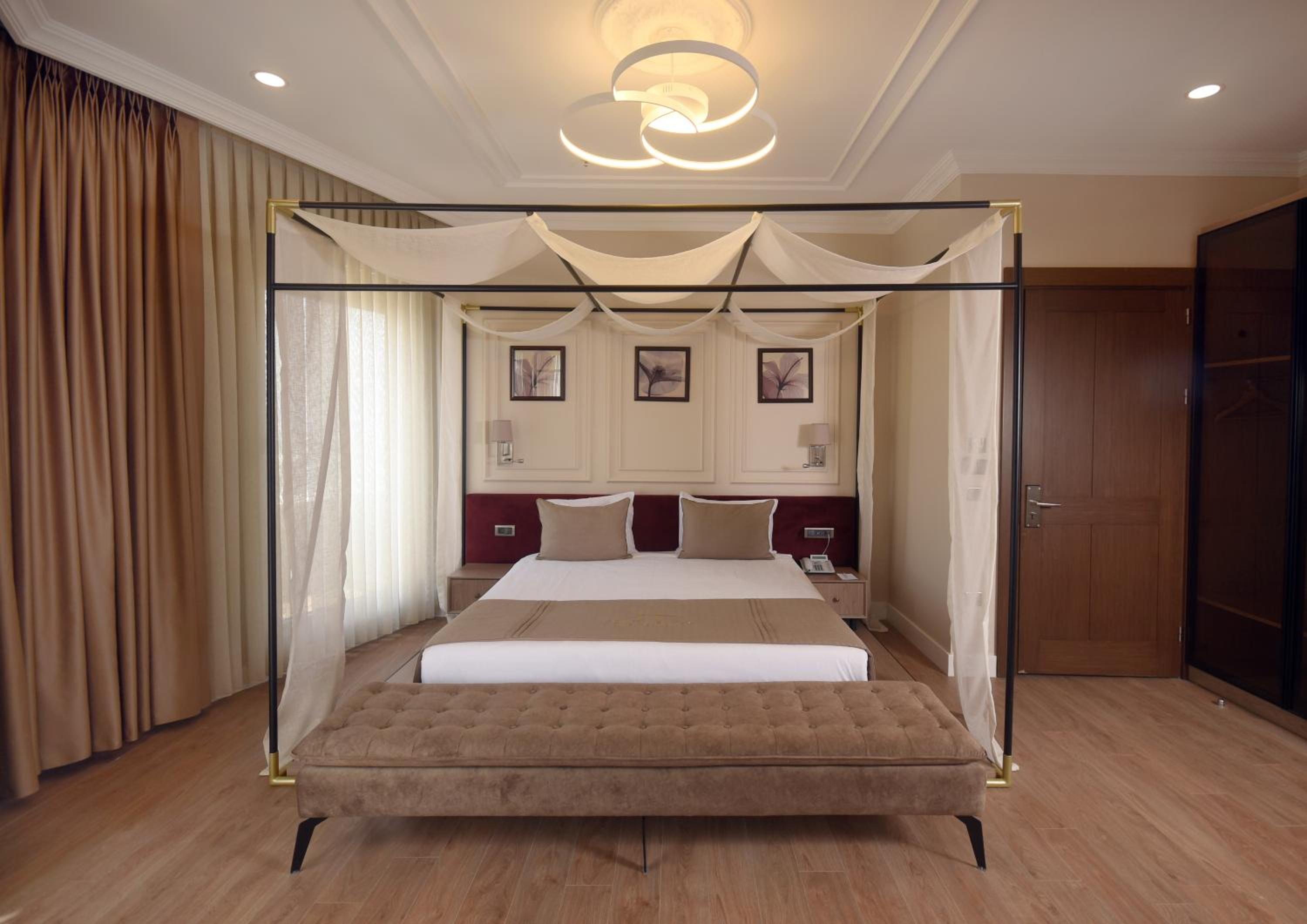 Queen Room with Sea View