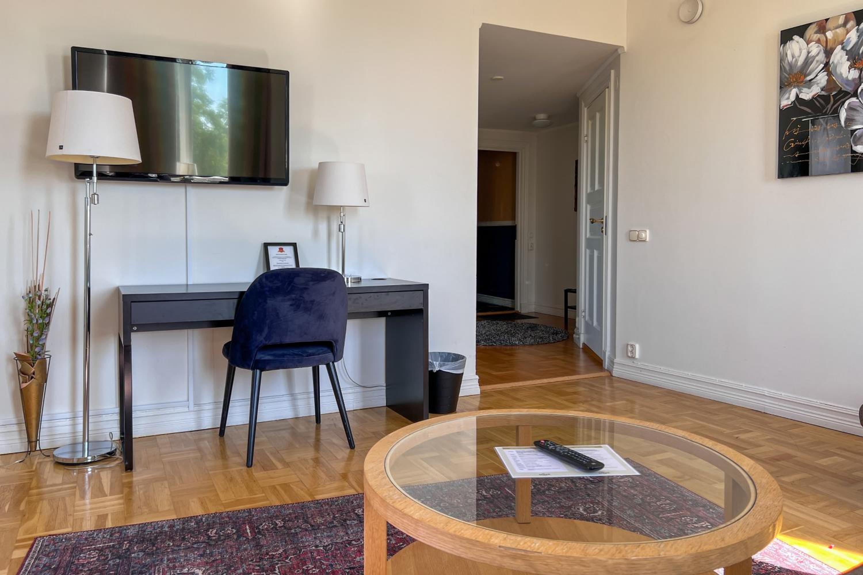 Suite - Photo 2
