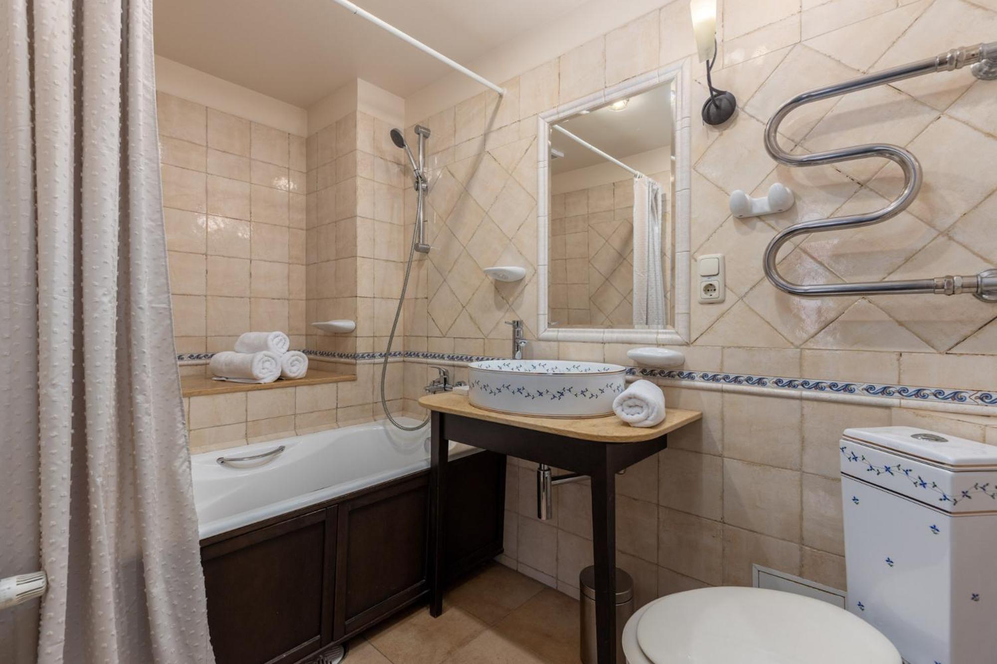 Standard Double Room - Photo 7