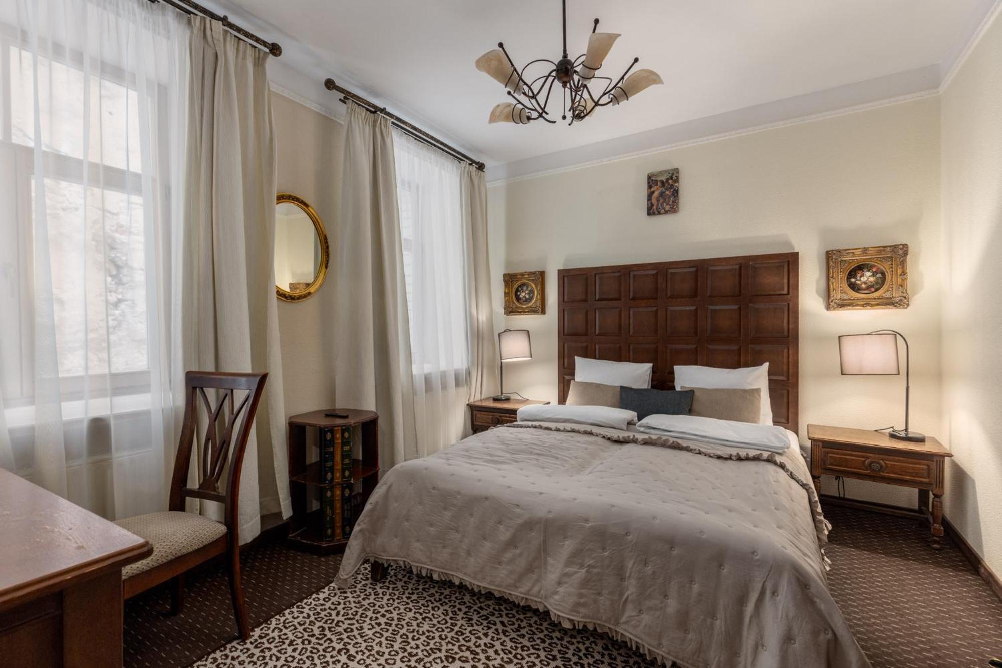 Standard Double Room - Photo 1