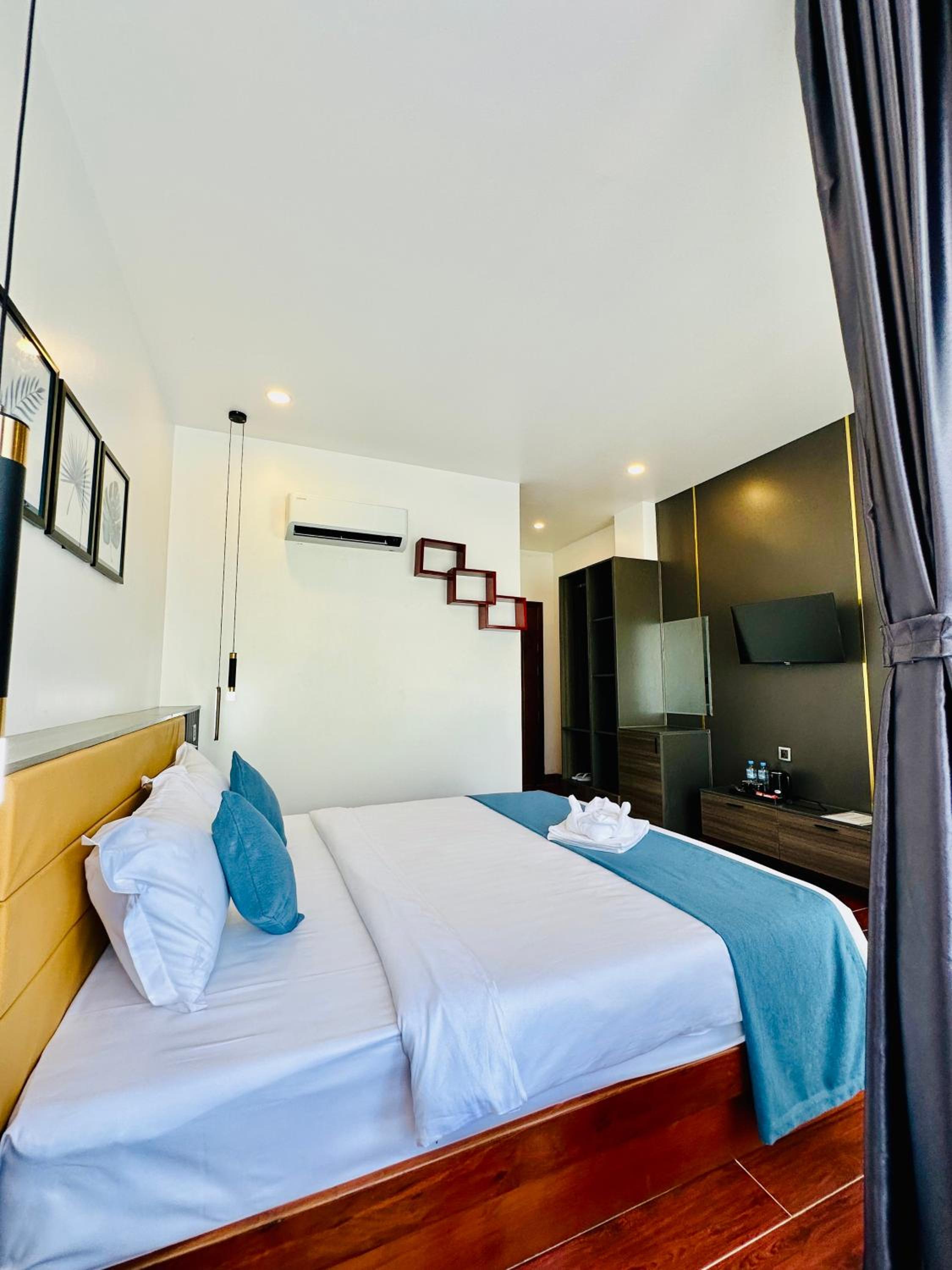 Double Room with Mountain View - Photo 6