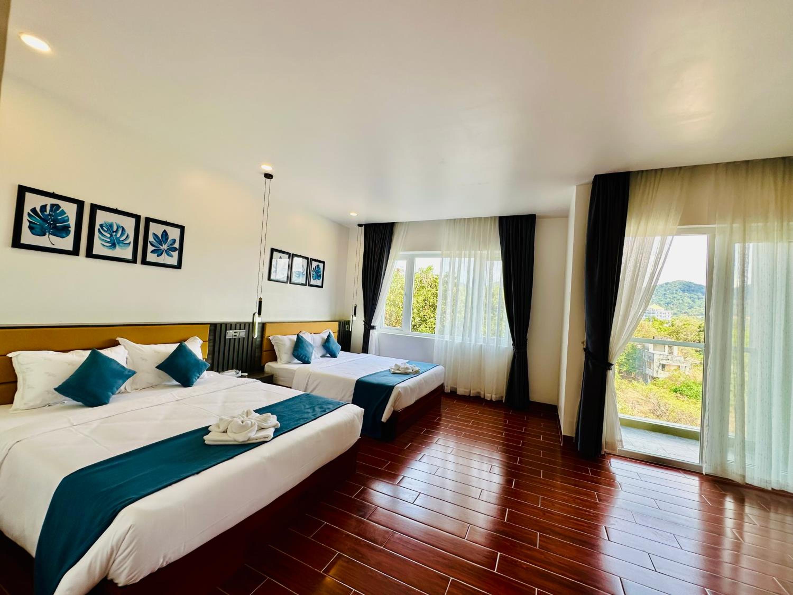 Twin Room with Mountain View - Photo 3