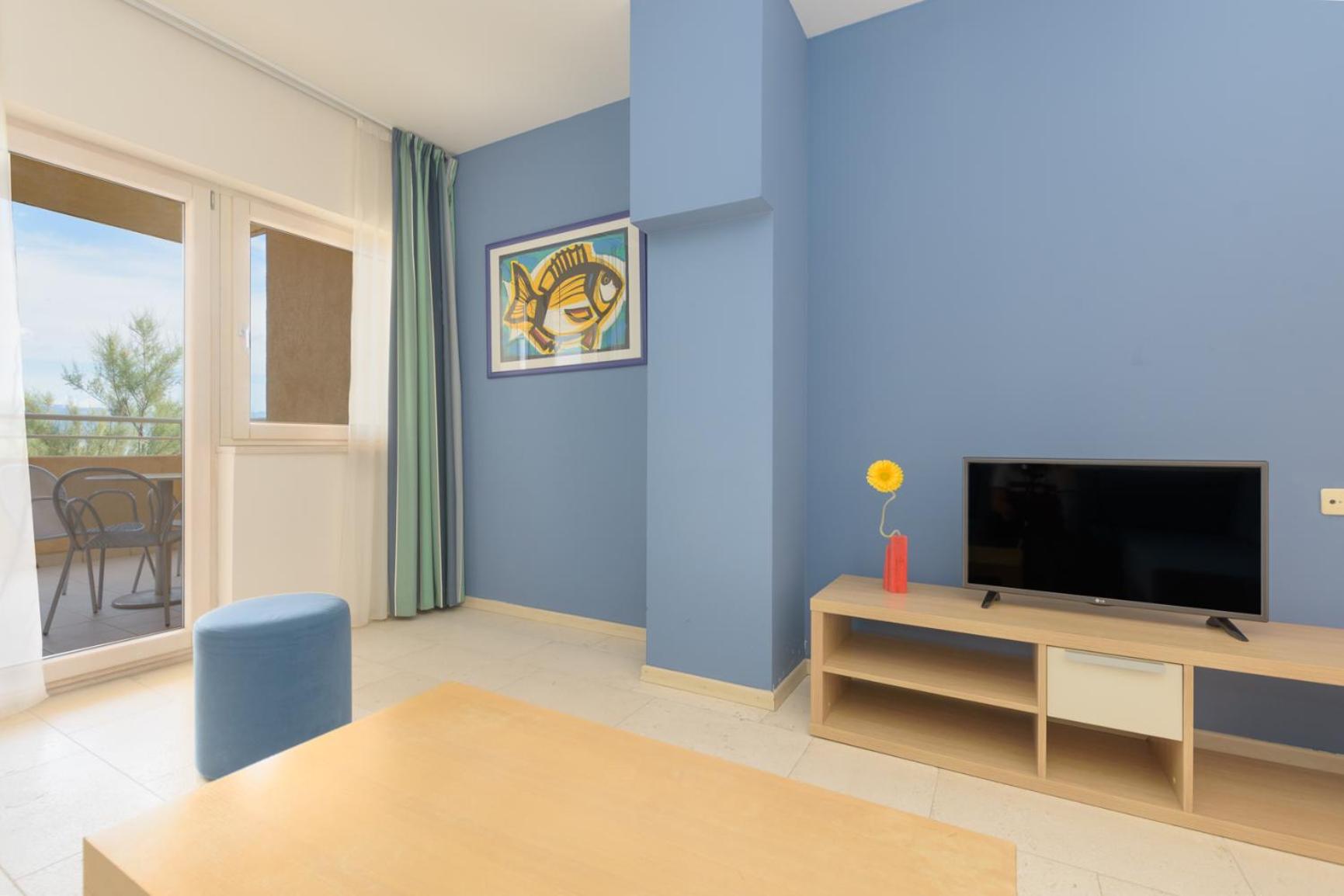 Premium Two-Bedroom Queen Apartment With Two Bunk Beds, photo 6