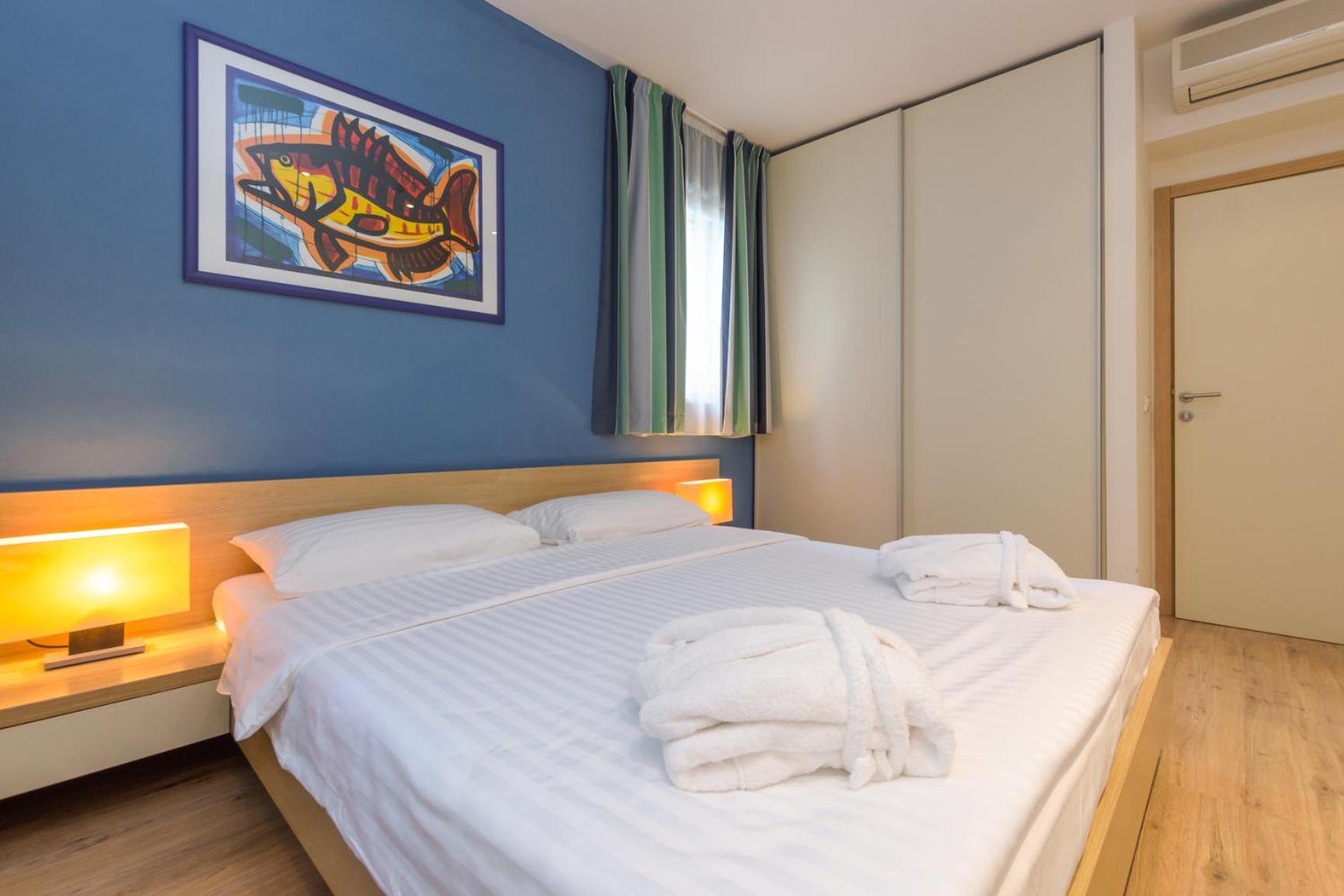 Premium Two-Bedroom Queen Apartment With Two Bunk Beds And Sea View, photo 6
