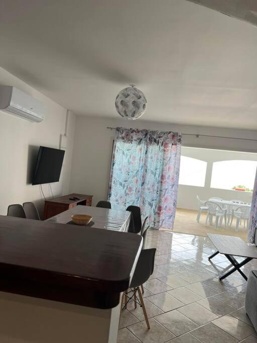 Three-Bedroom Villa photo 3
