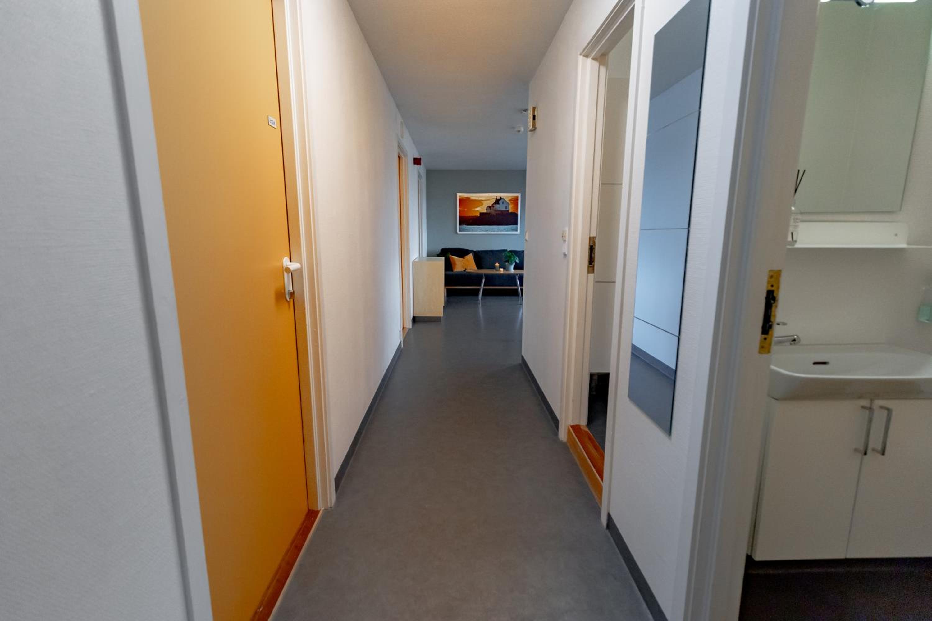 Three-Bedroom Apartment - Photo 12