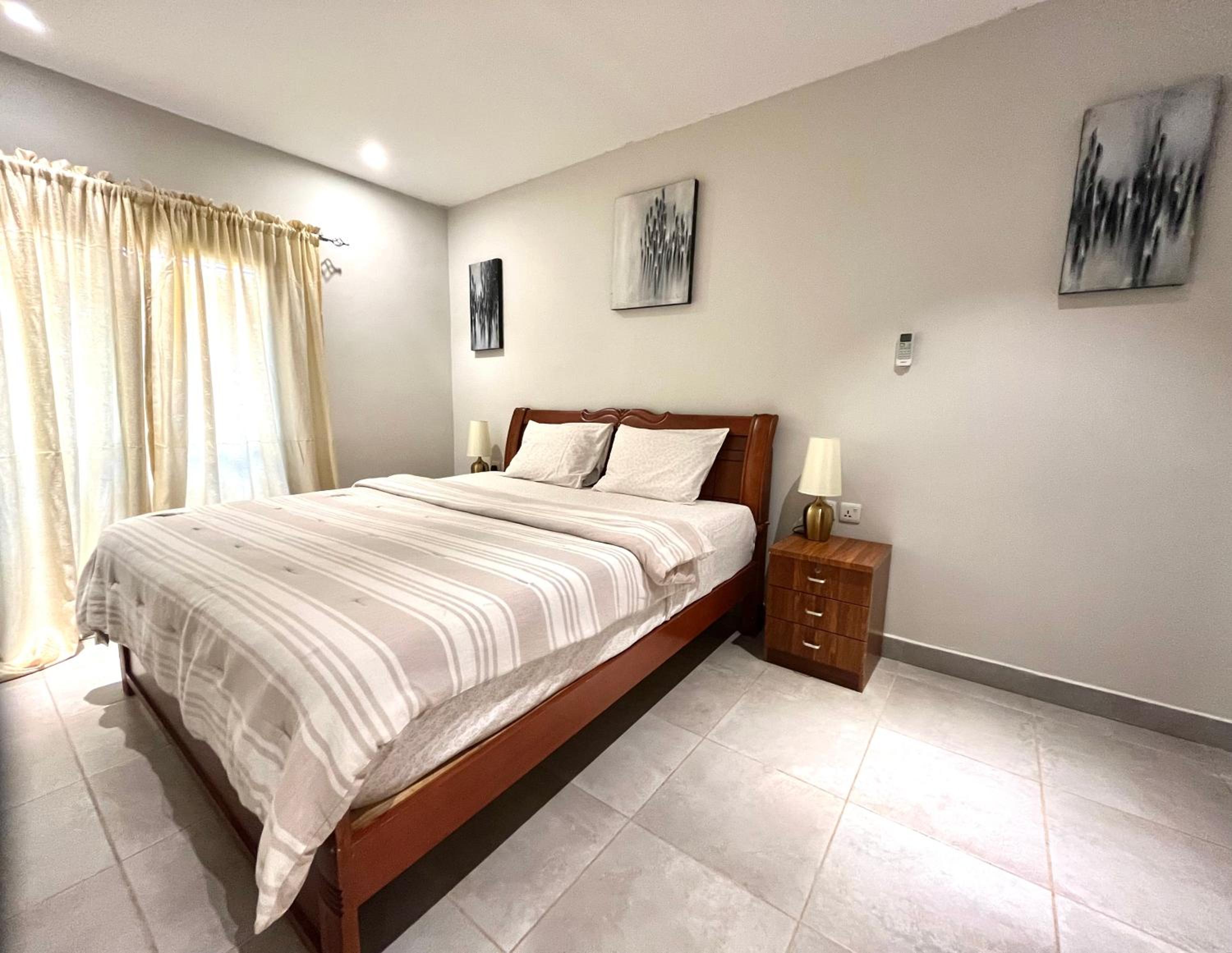 One-Bedroom Apartment with Pool View photo 2