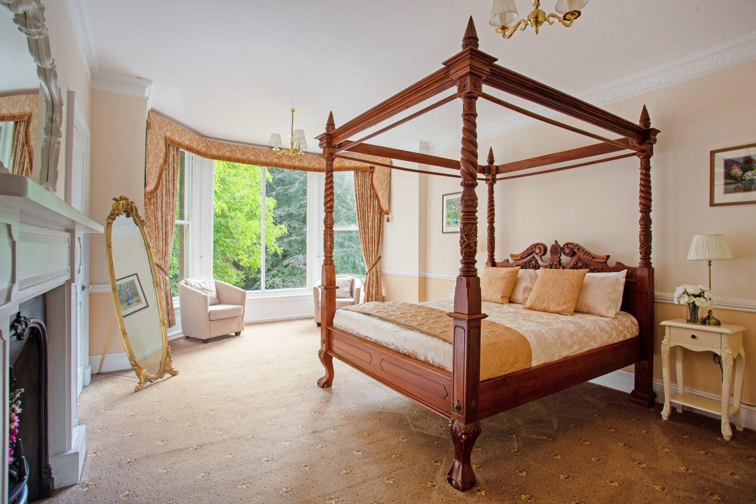 Deluxe King Room photo 1