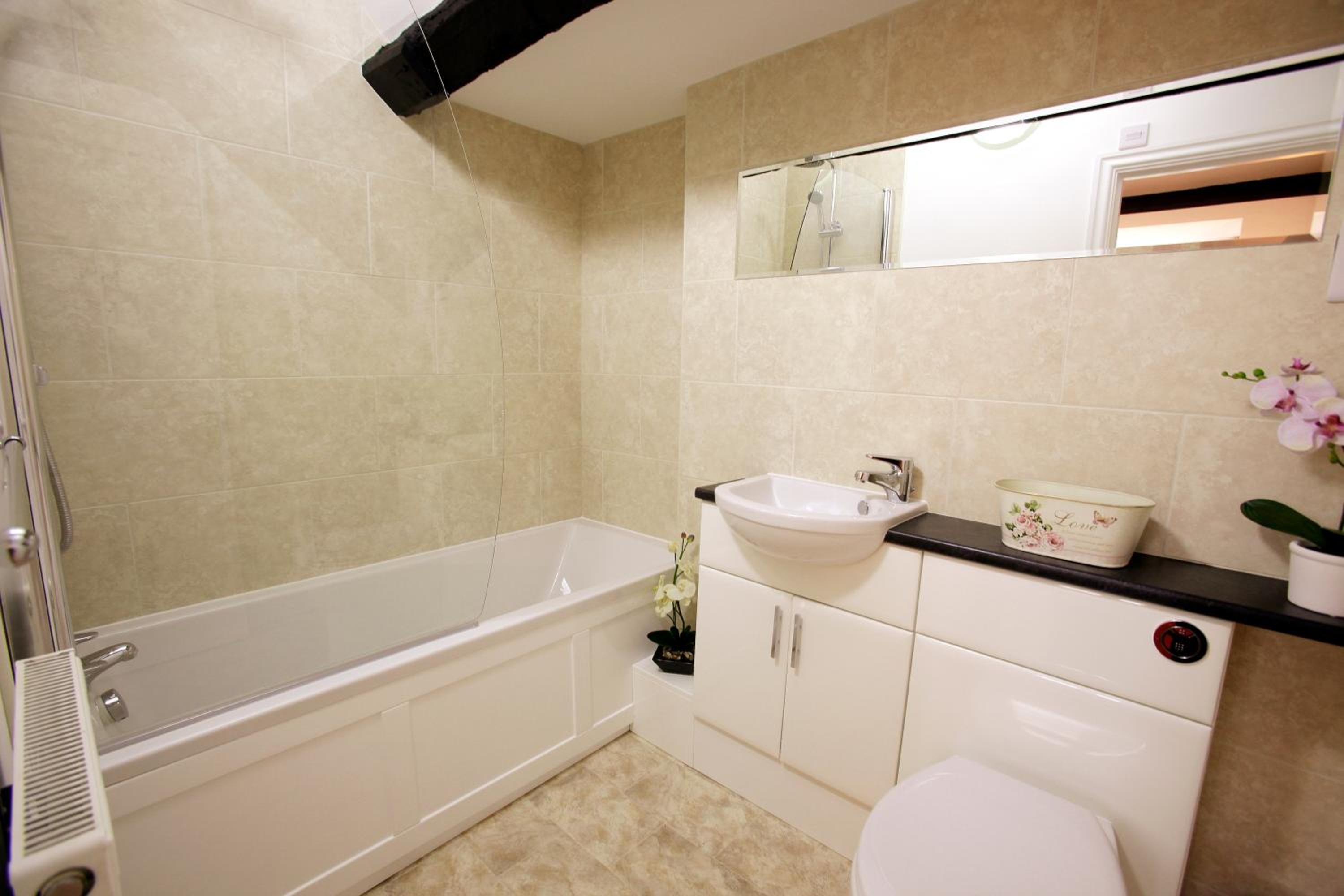 Double Room with Private Bathroom photo 2