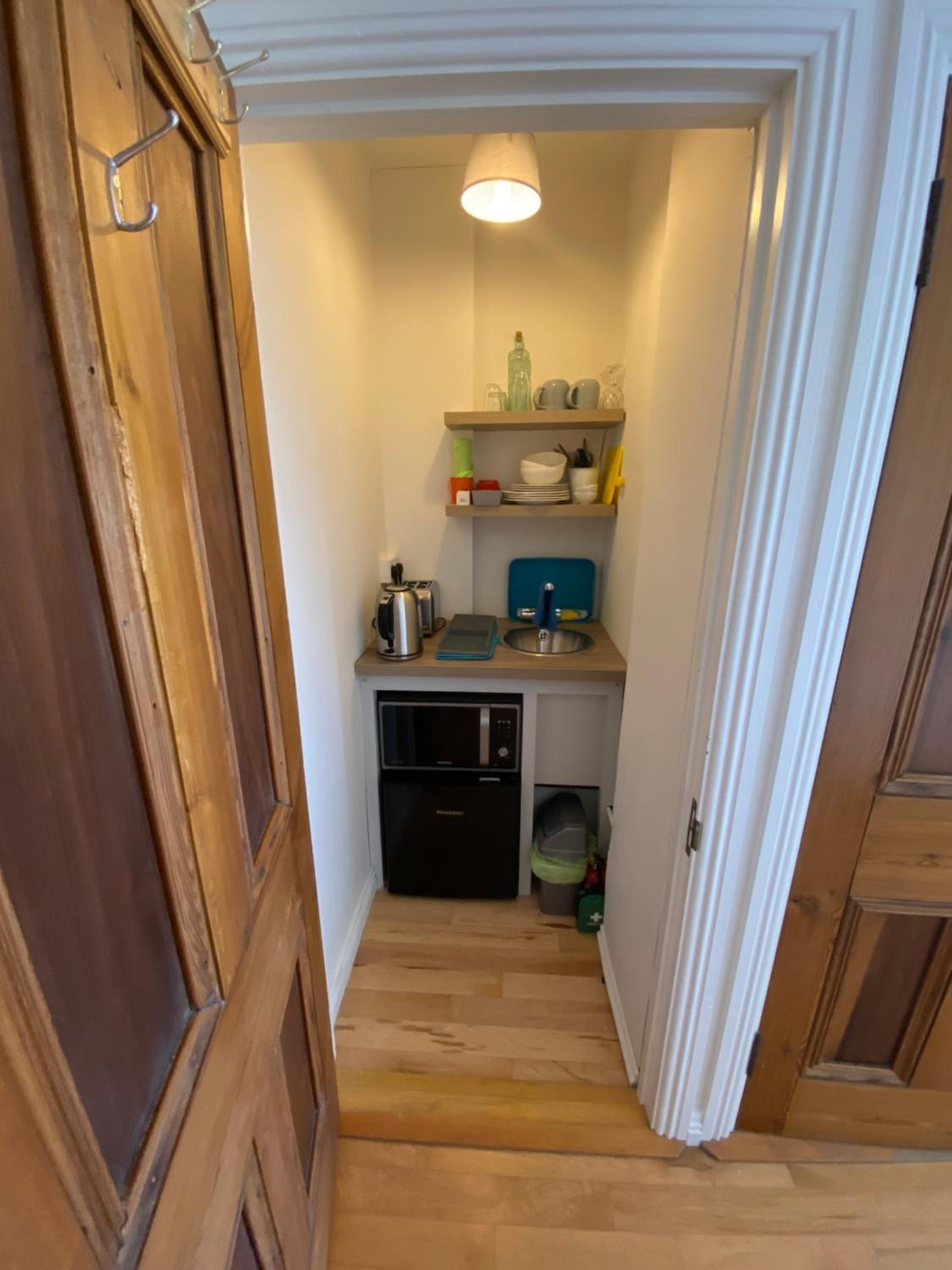 Double or Twin Room with Lake View photo 3