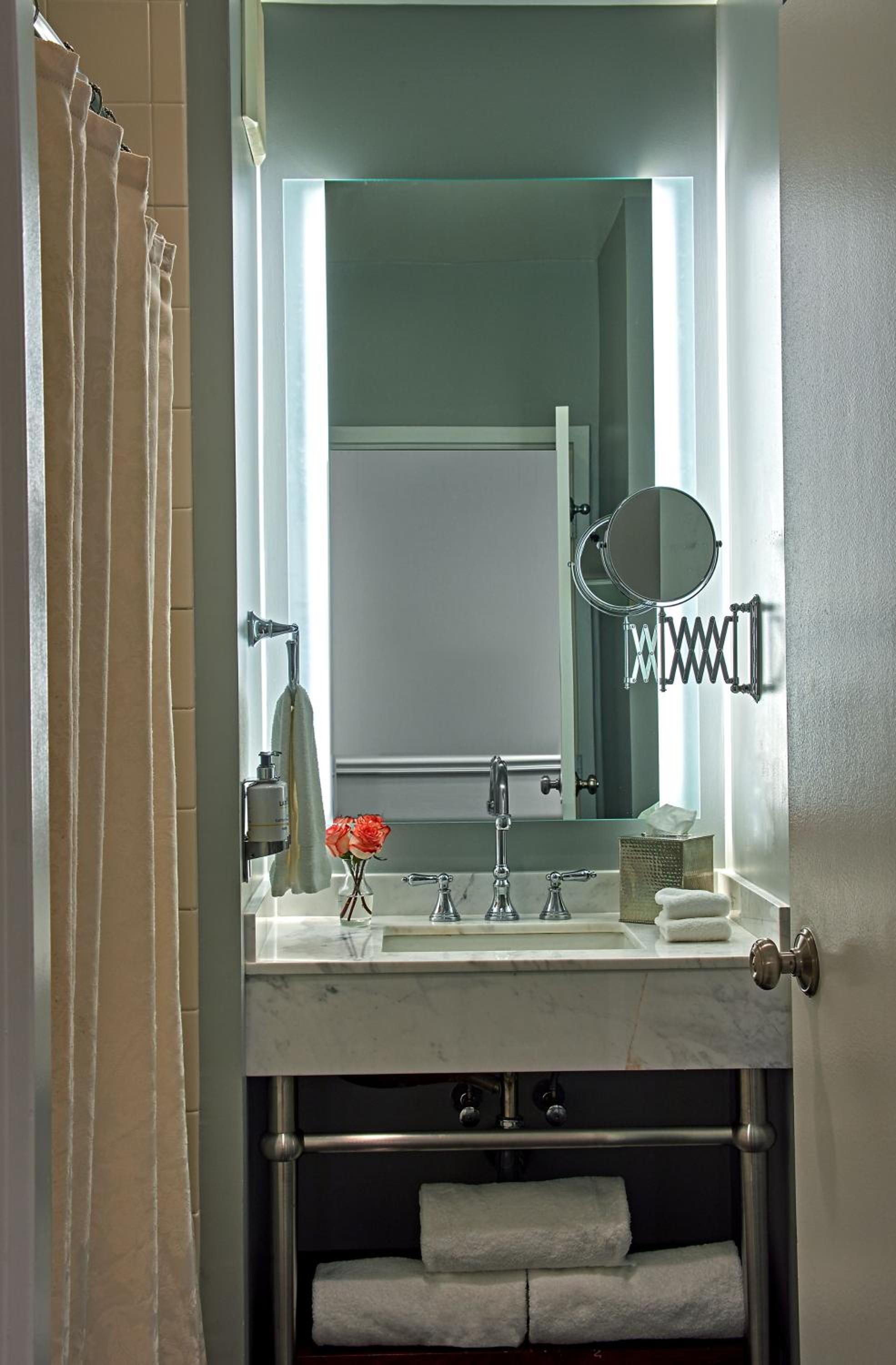Rosecliff Junior Suite Accessible photo 2