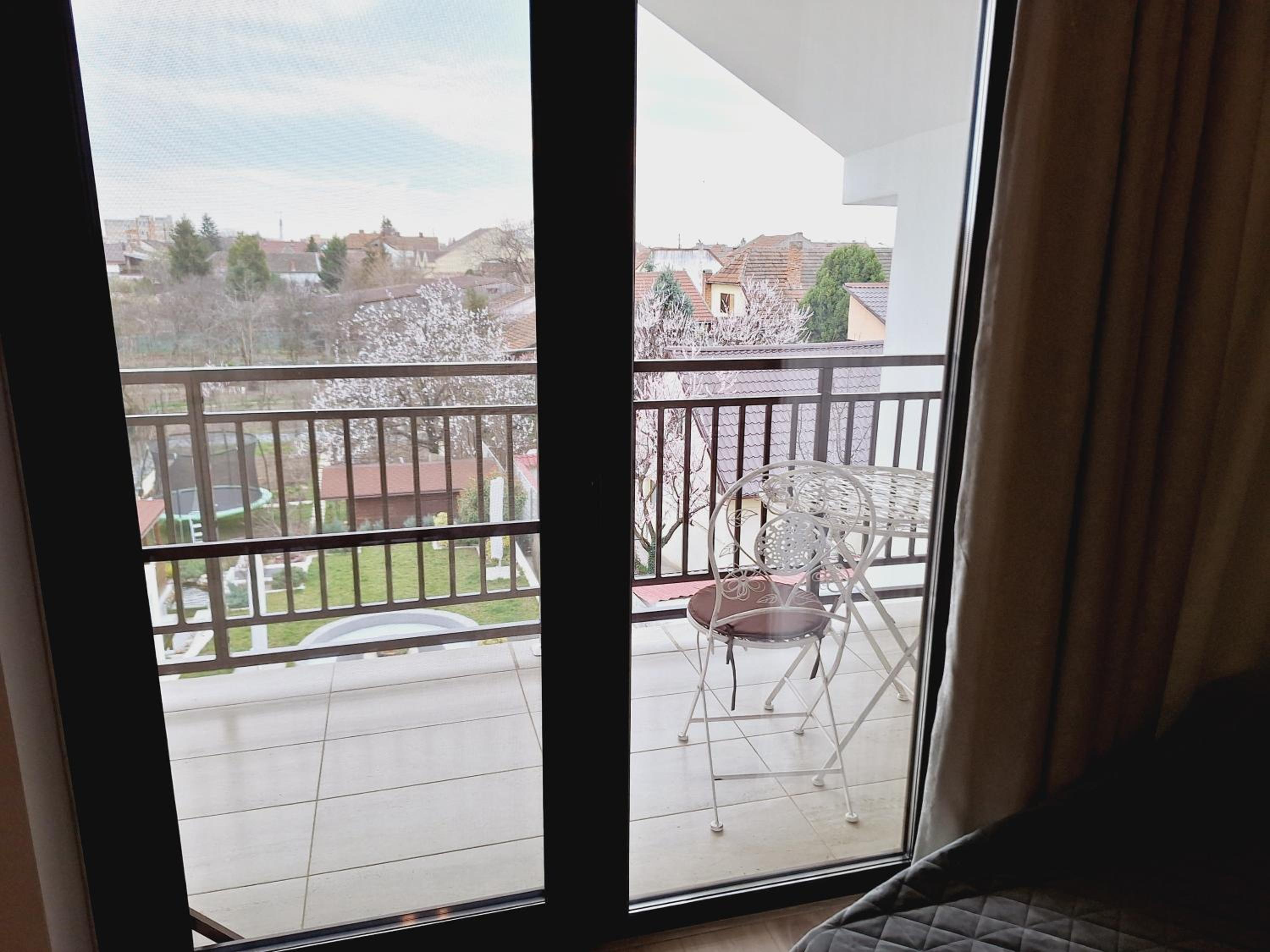 Triple Room with Balcony - Photo 2