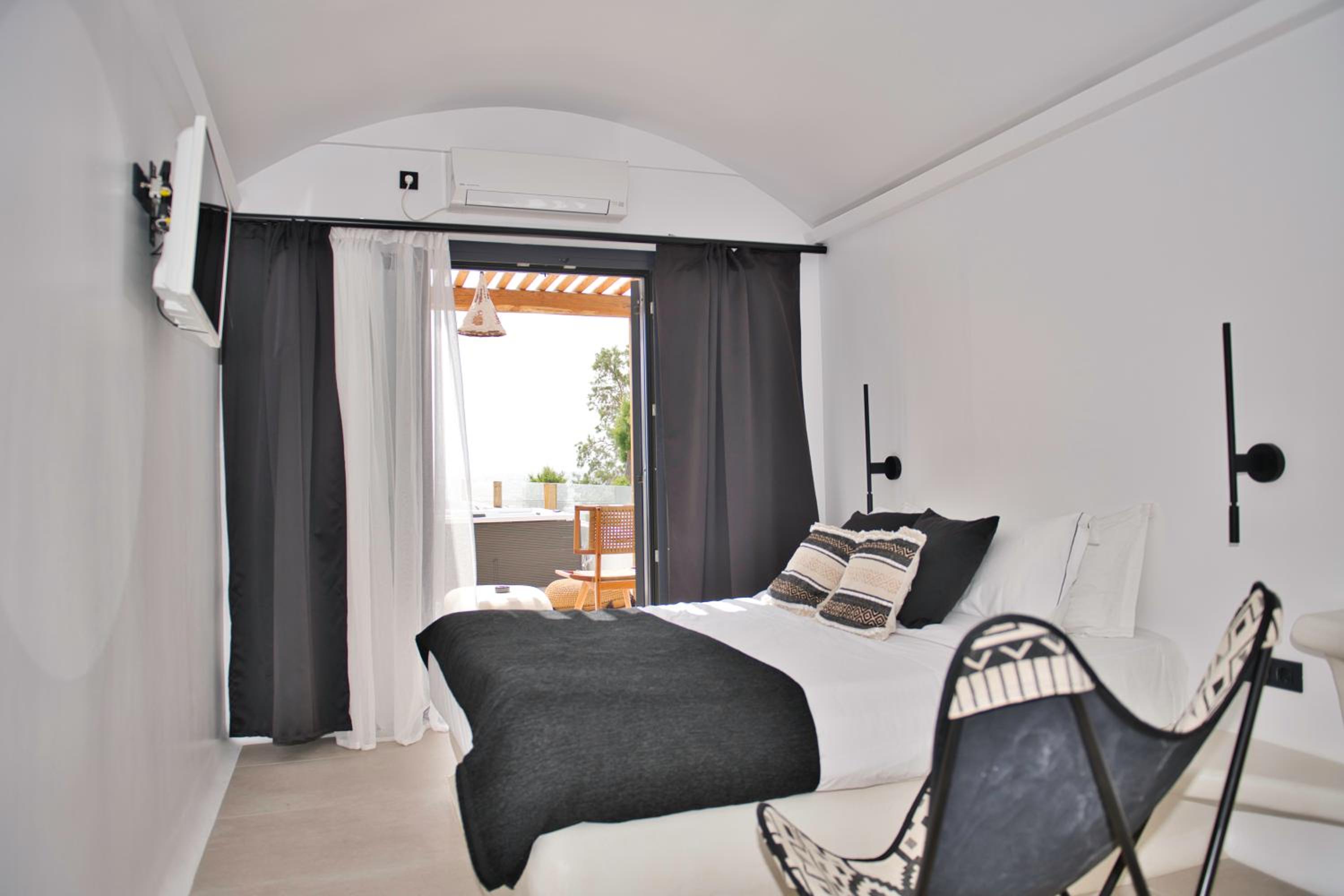 Deluxe Double with Sea View