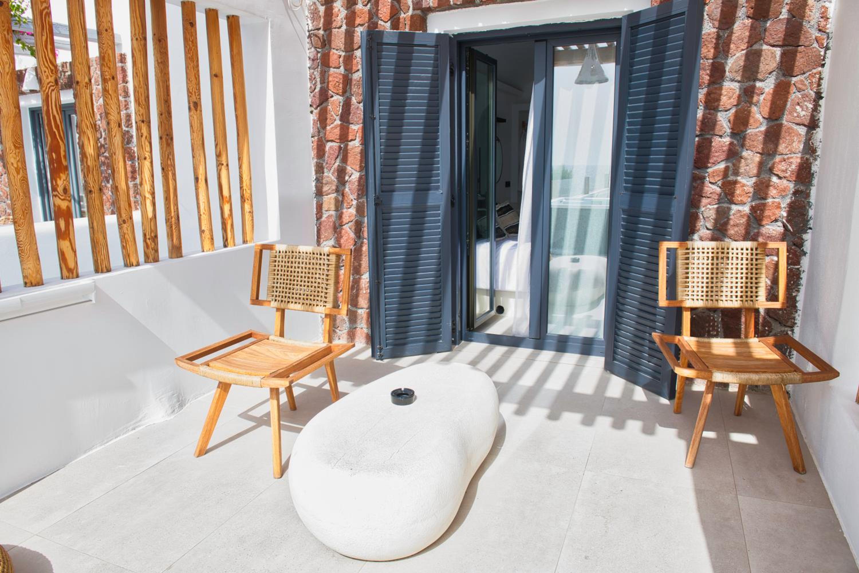 Deluxe Double with Sea View & Hot Tub - Photo 4