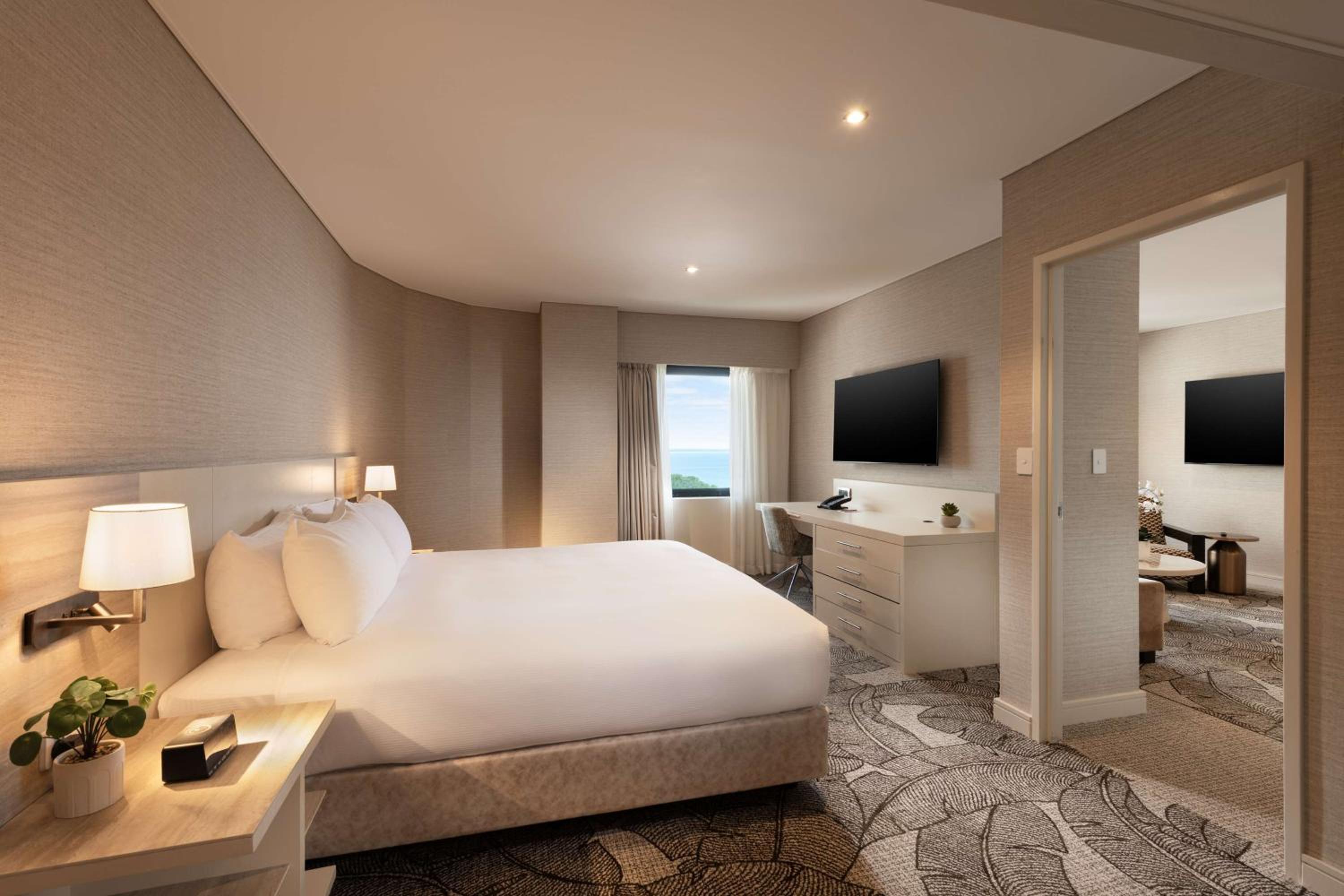 One-Bedroom Suite with Harbor View