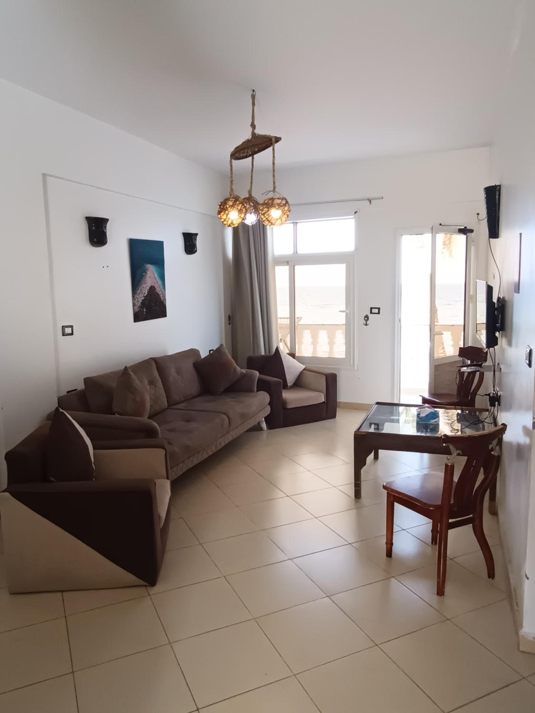 Apartment with Balcony - Photo 15