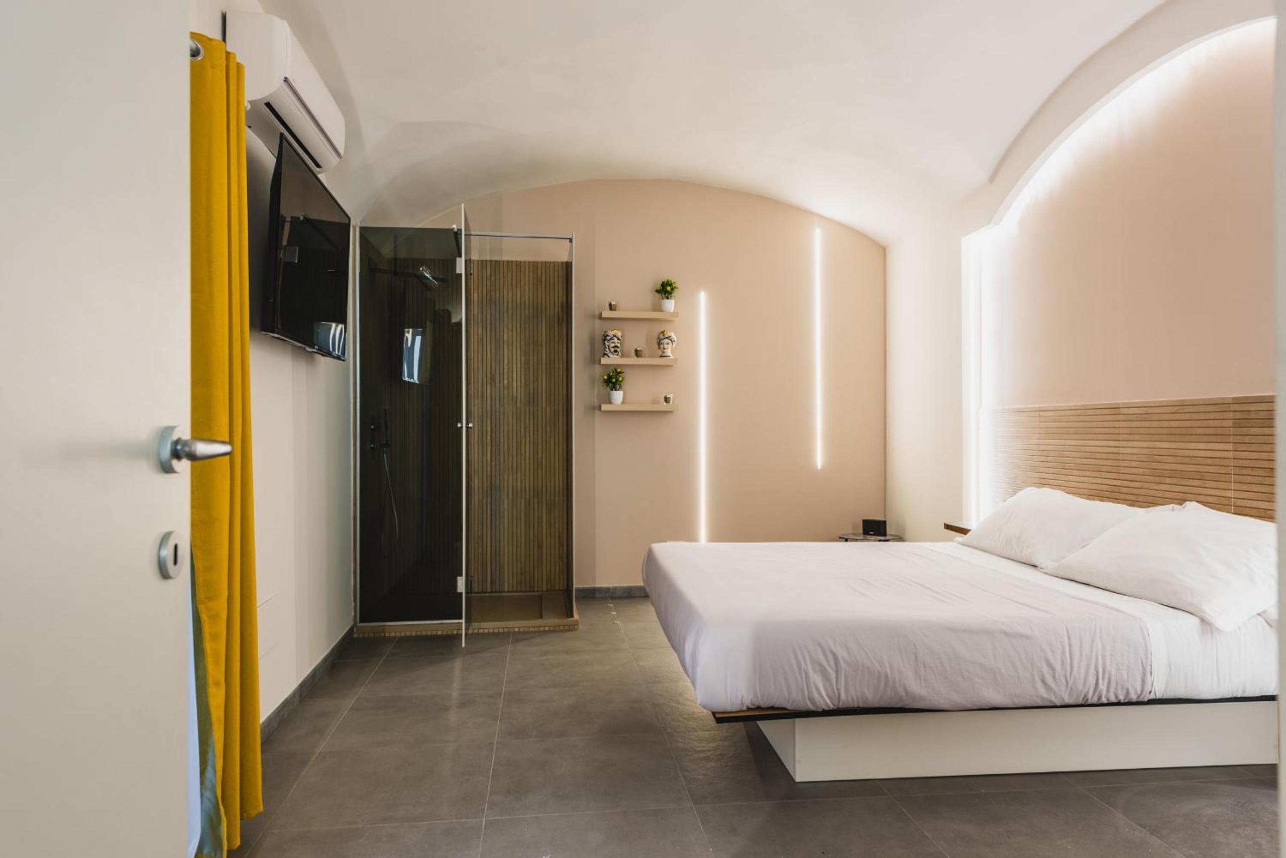 Apartment With Shower