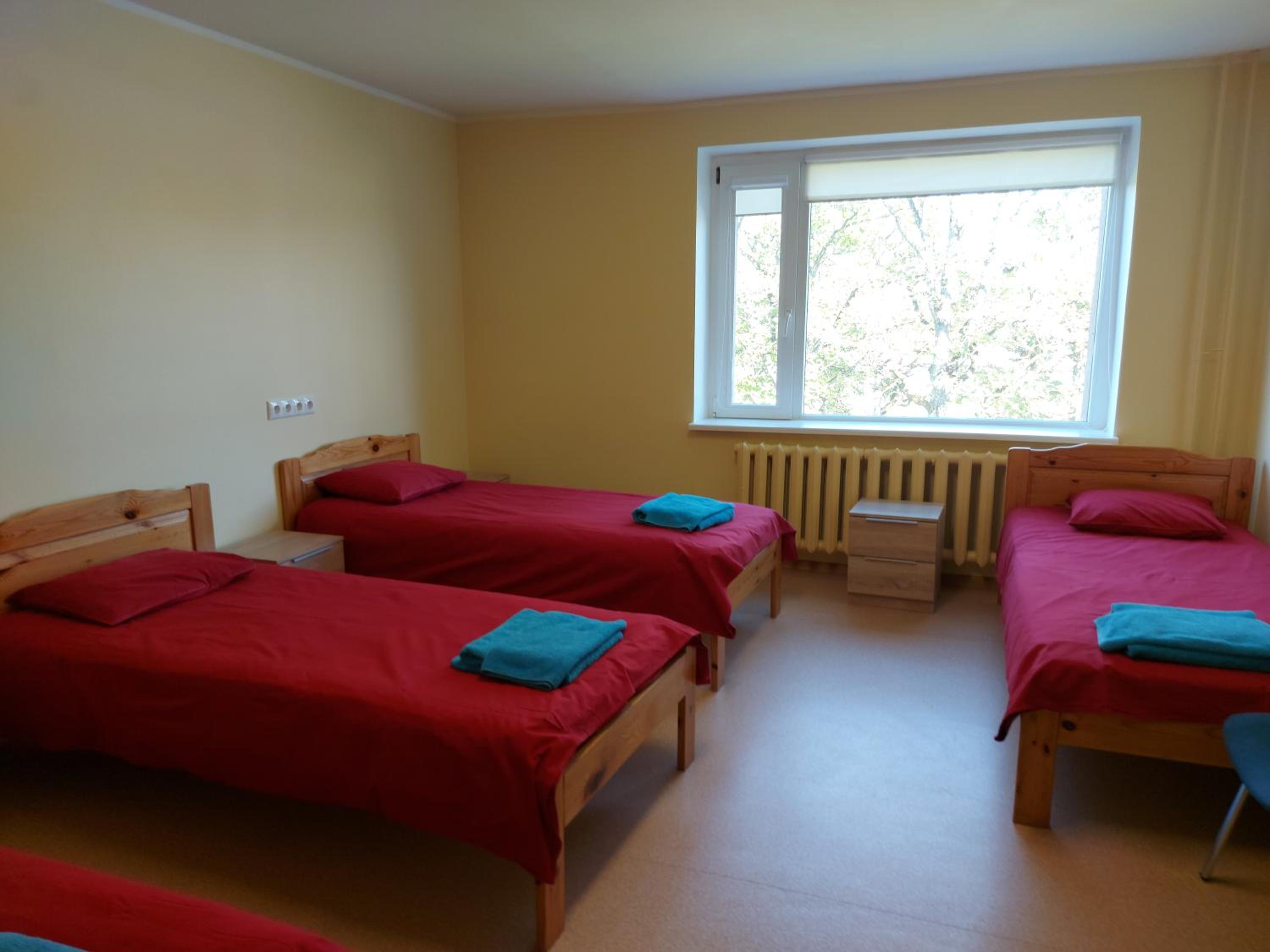 Economy Quadruple Room photo 2