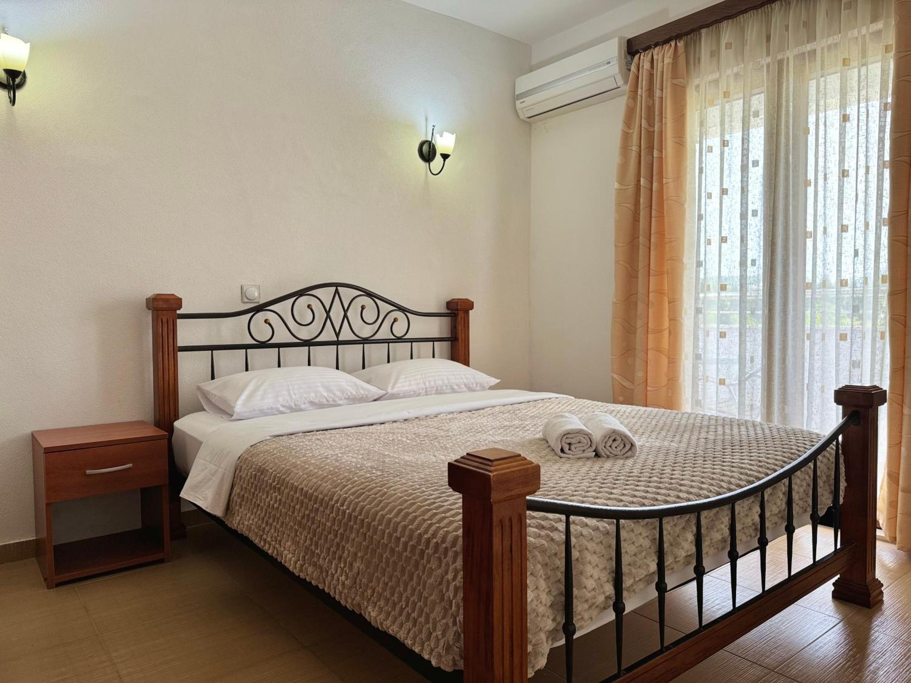 Double Room with Mountain View