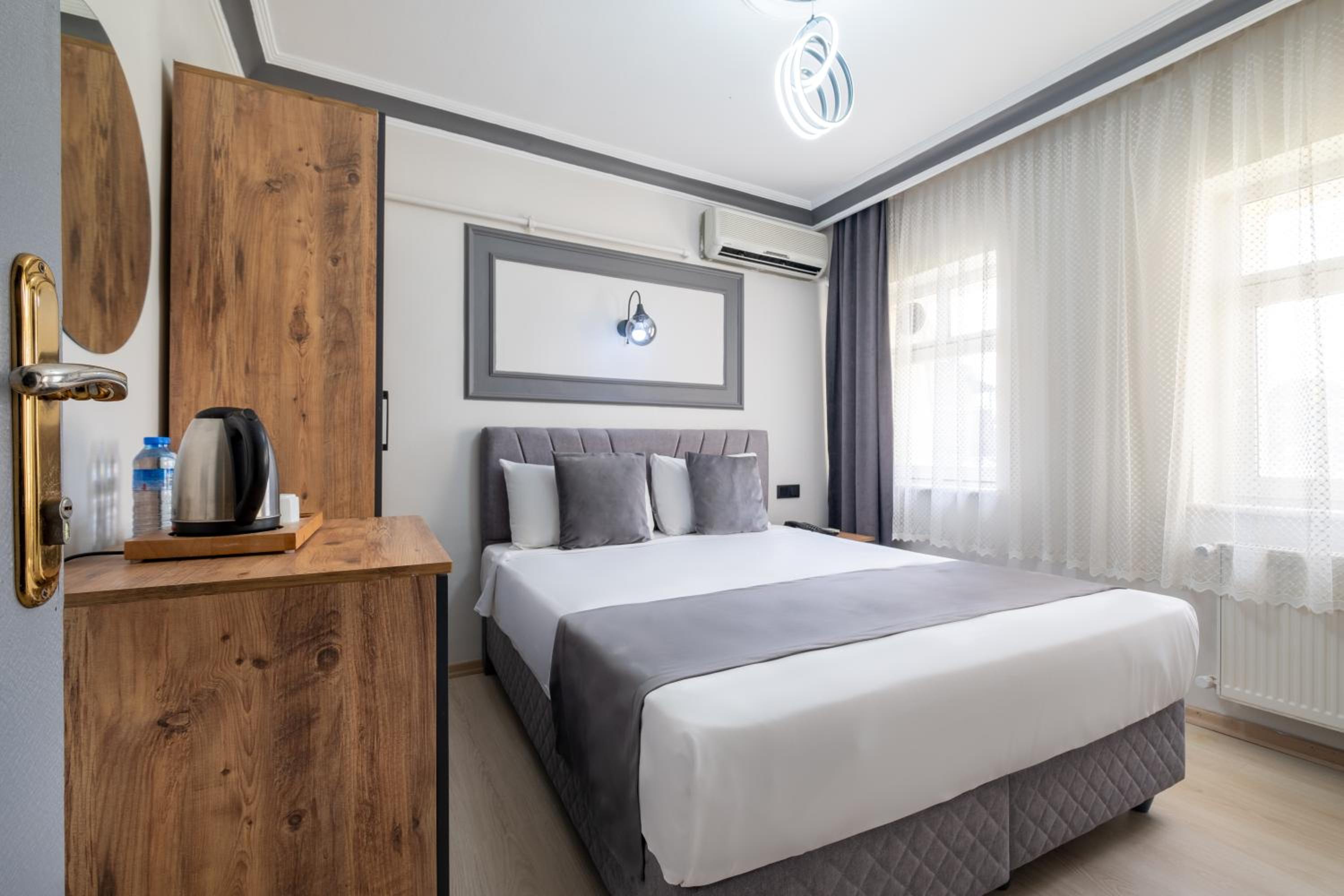 Budget Single Room