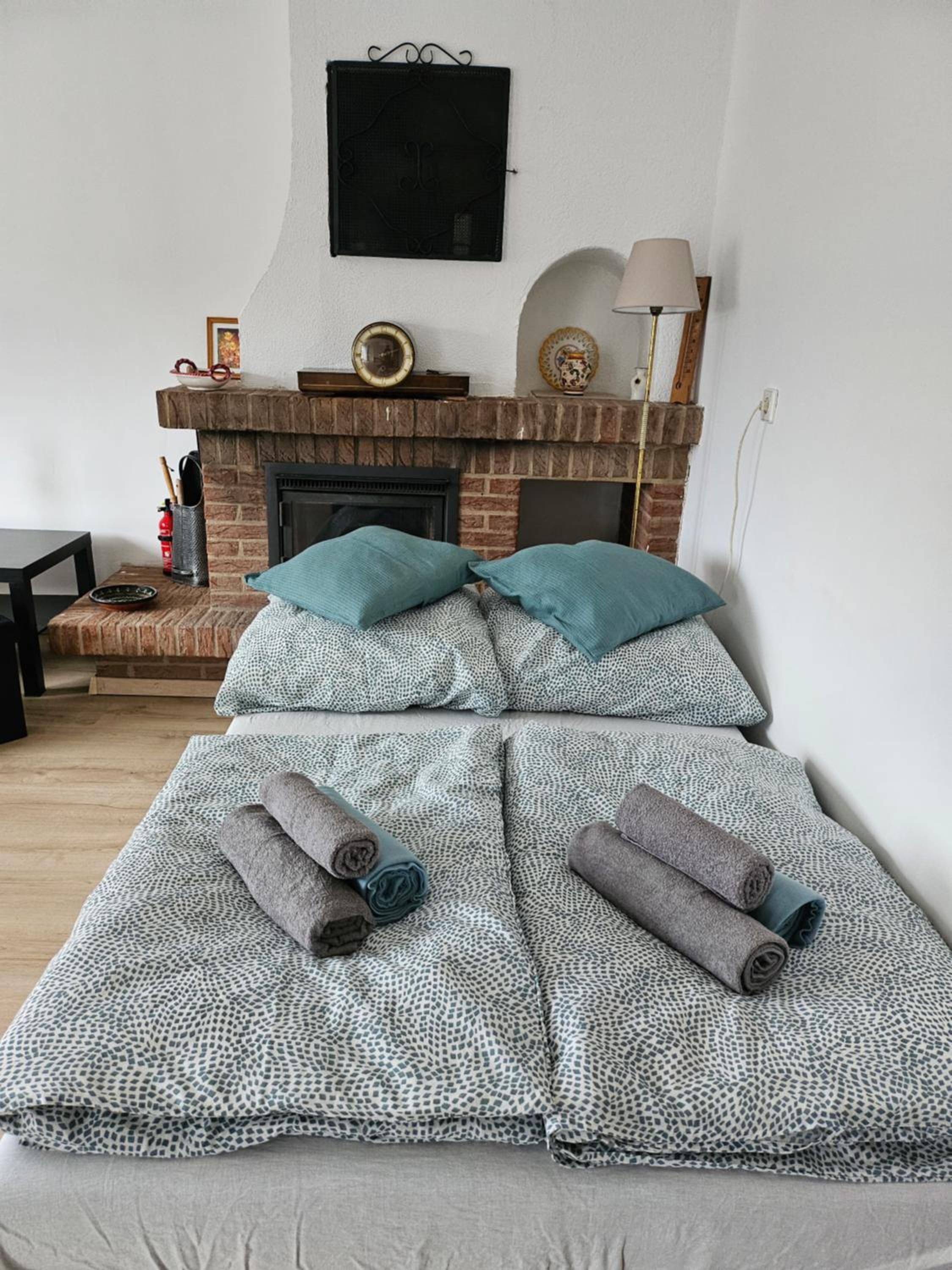 One-Bedroom Apartment photo 3