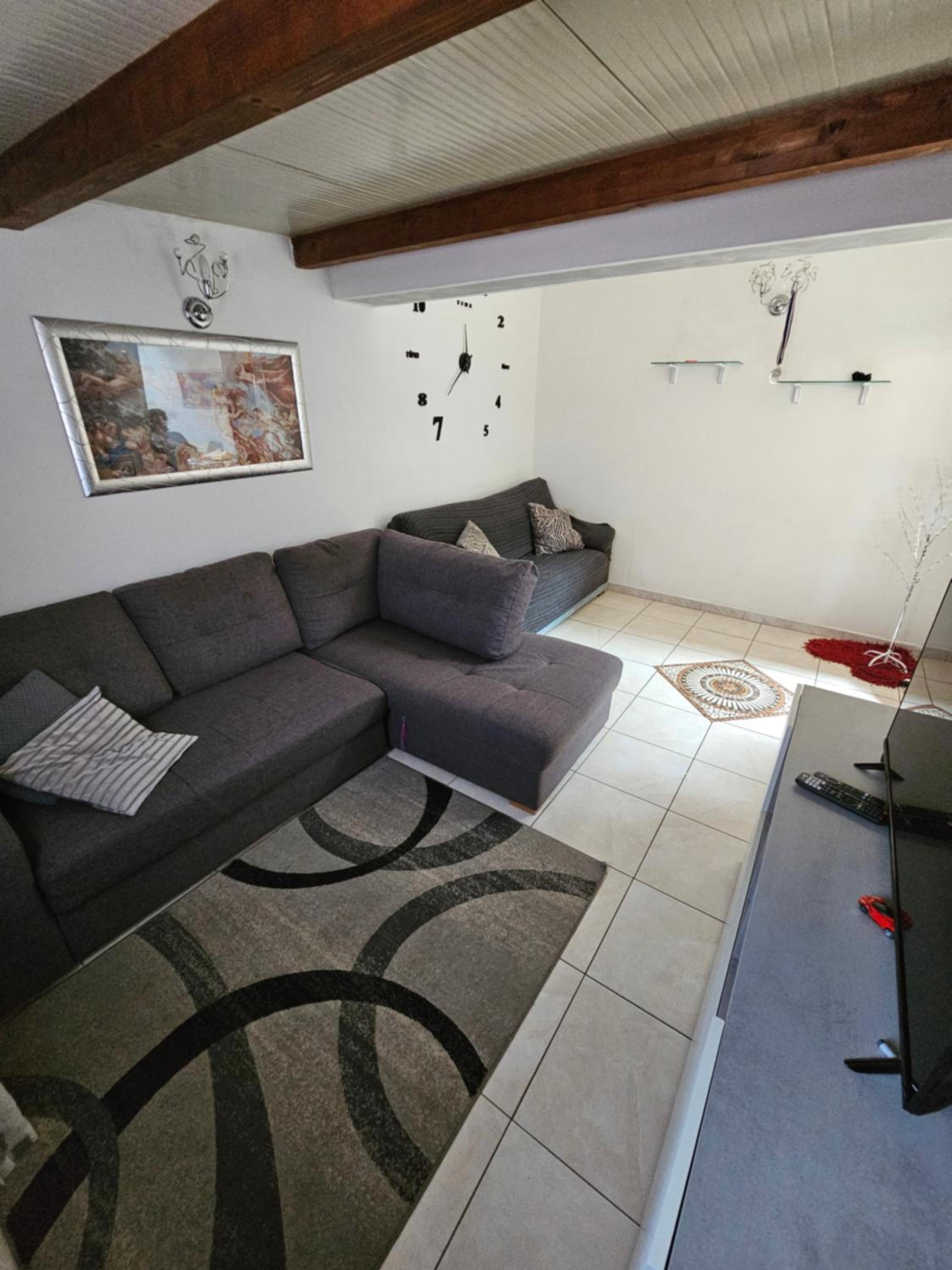 Three-Bedroom Deluxe Apartment photo 3