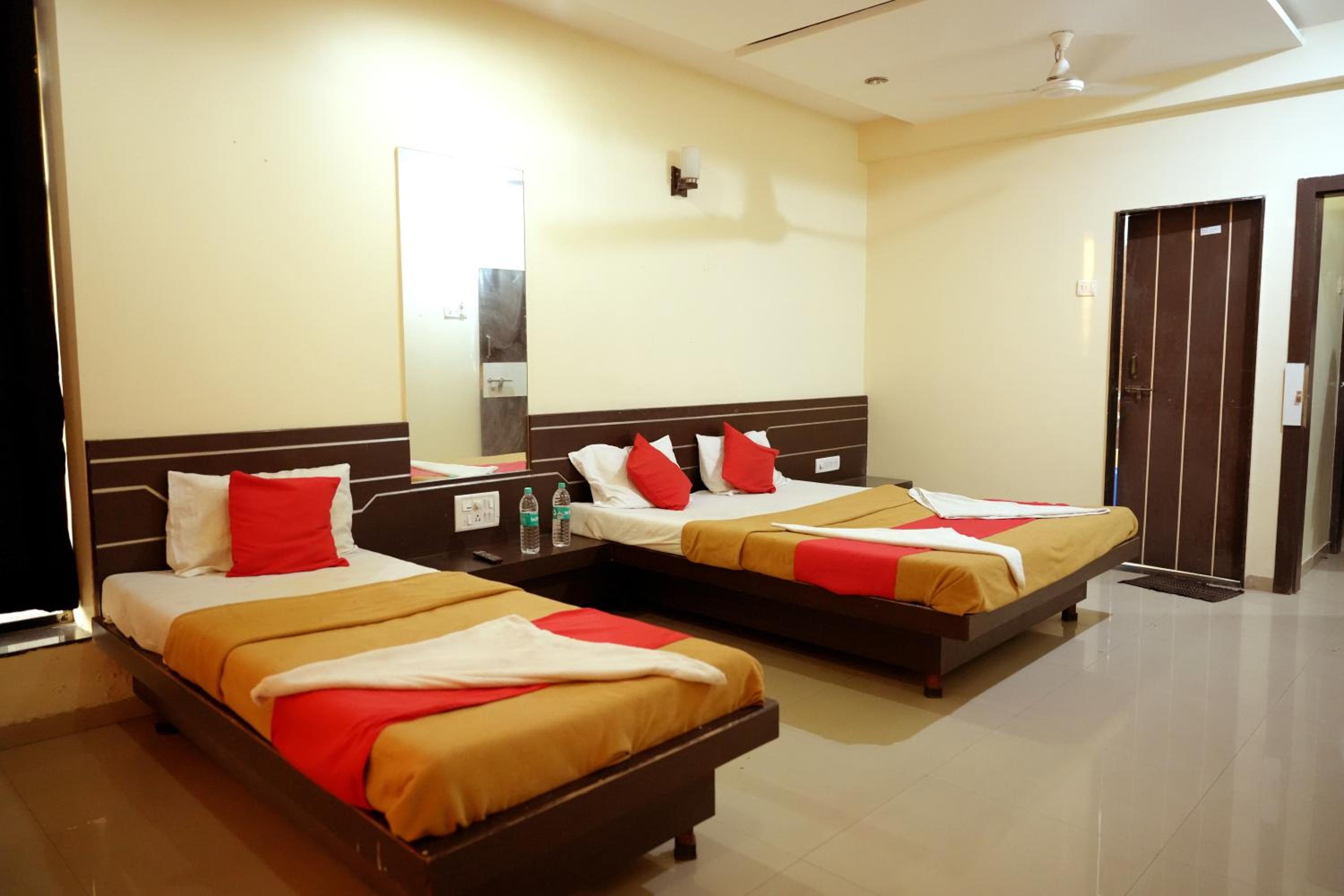Deluxe Triple Room photo 3
