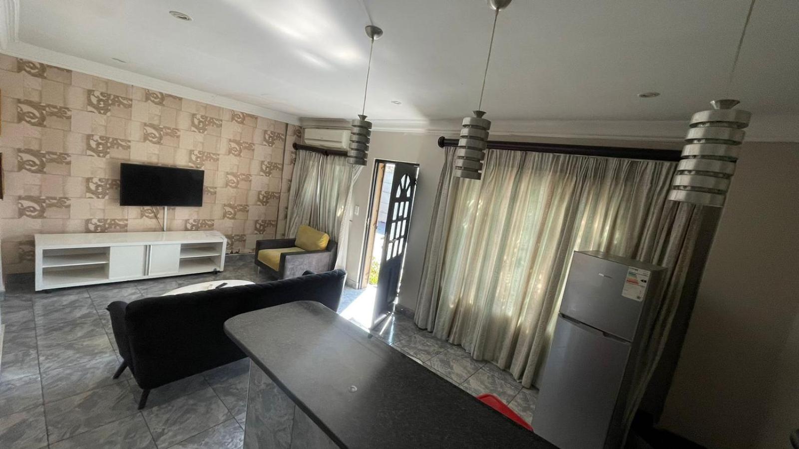 Budget Double Room - Photo 30