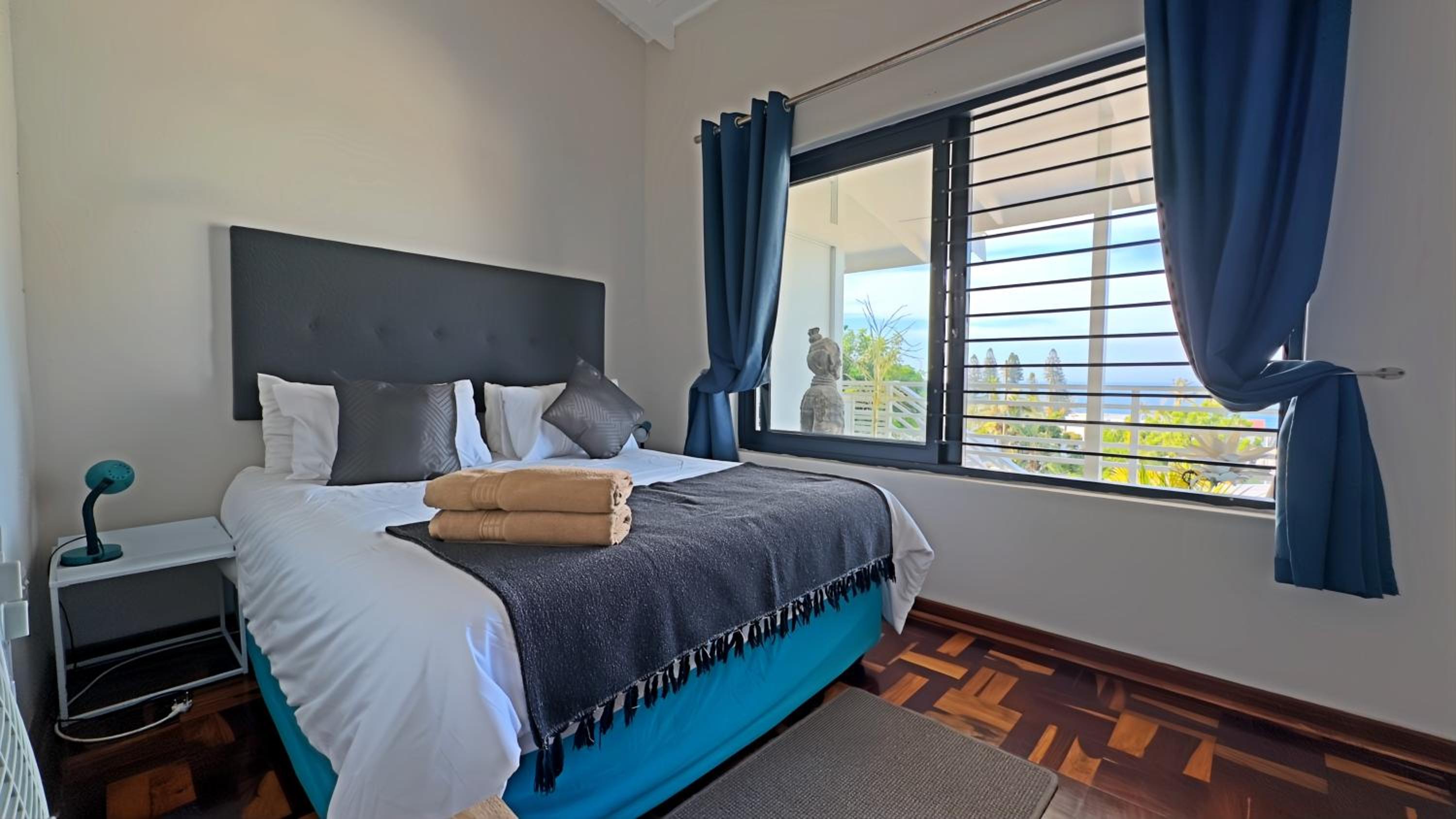 Apartment with Sea View photo 1