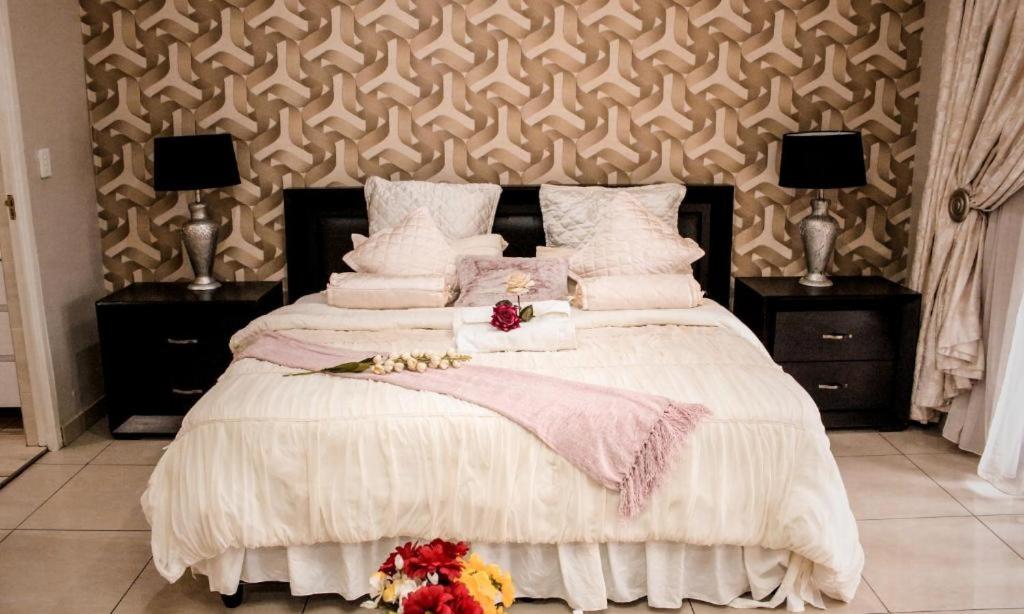 Budget Double Room - Photo 20
