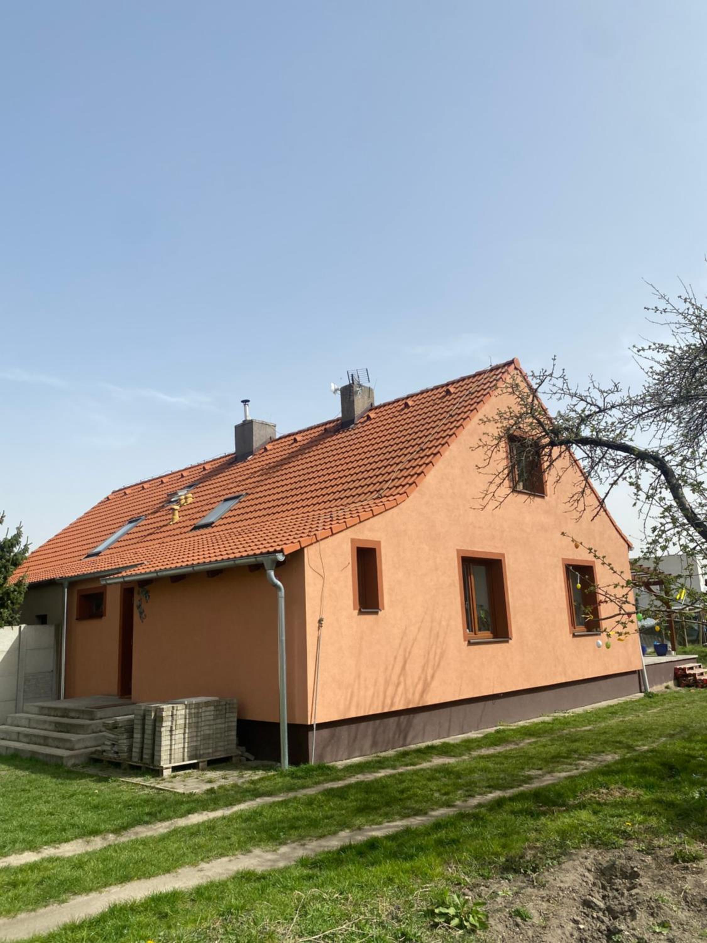Three-Bedroom House photo 2