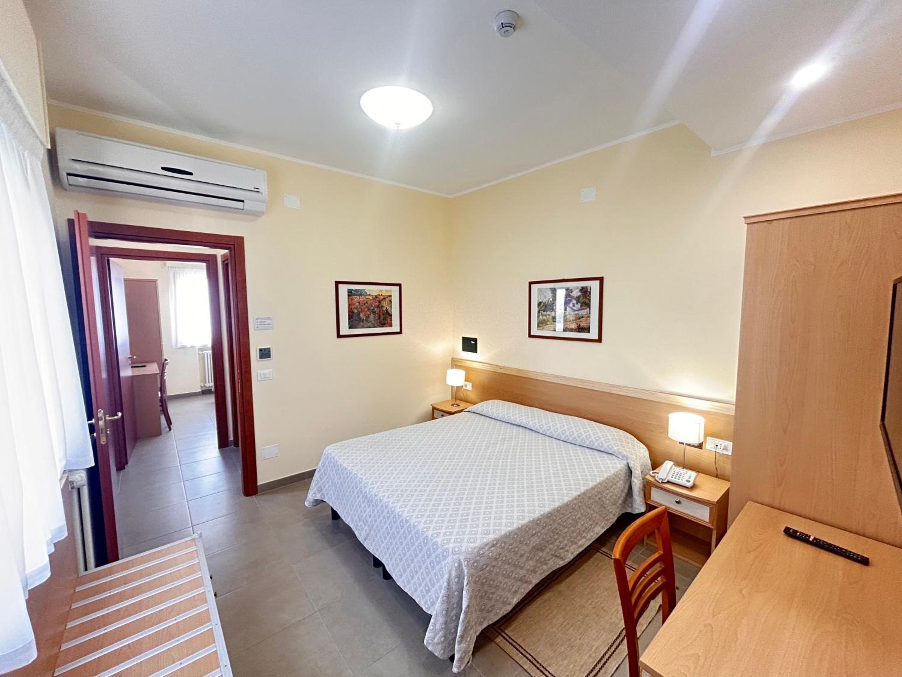 Superior Quadruple Room - Photo 1